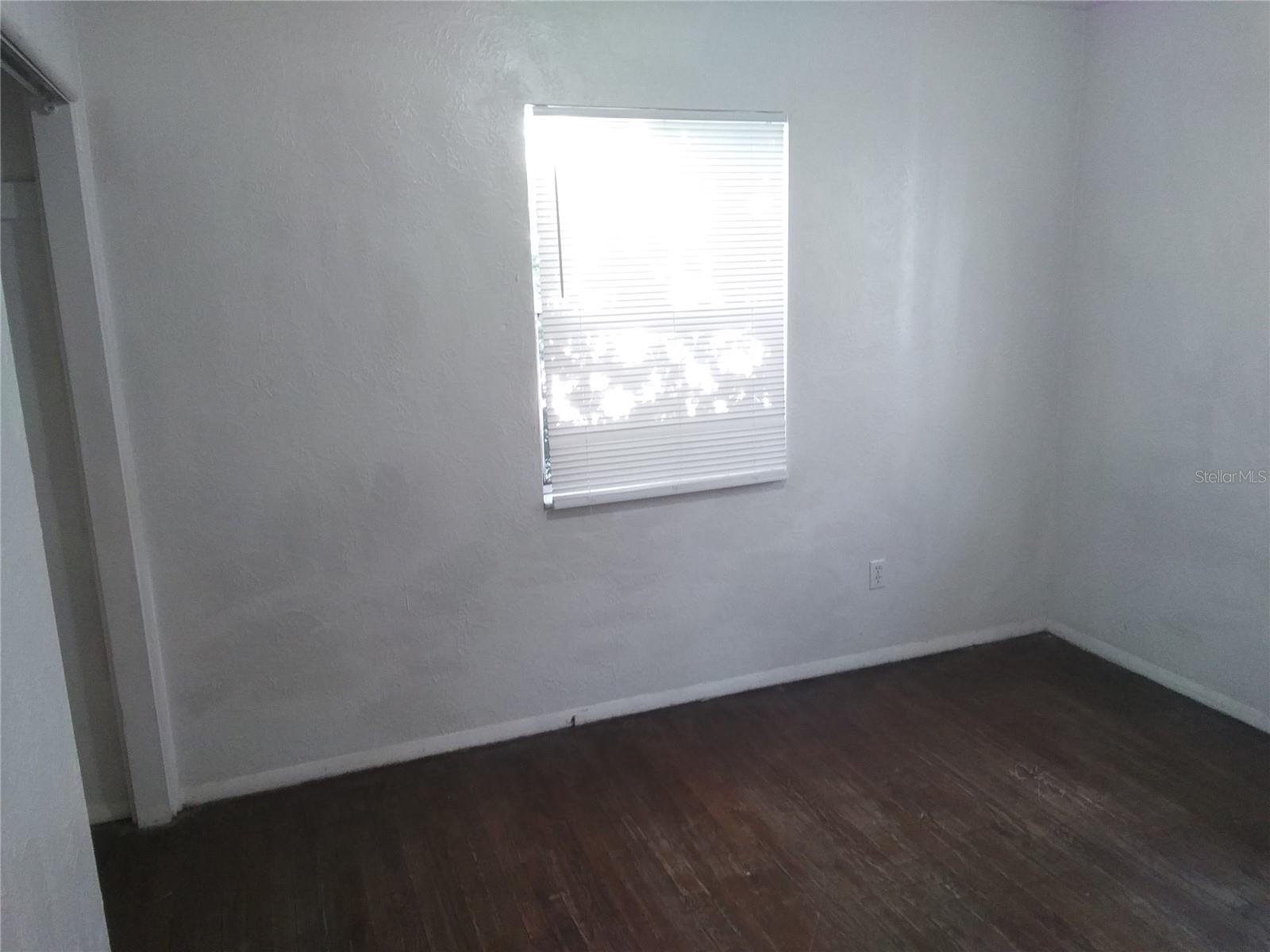 Image 17 of 18 For 3934 40th Avenue N
