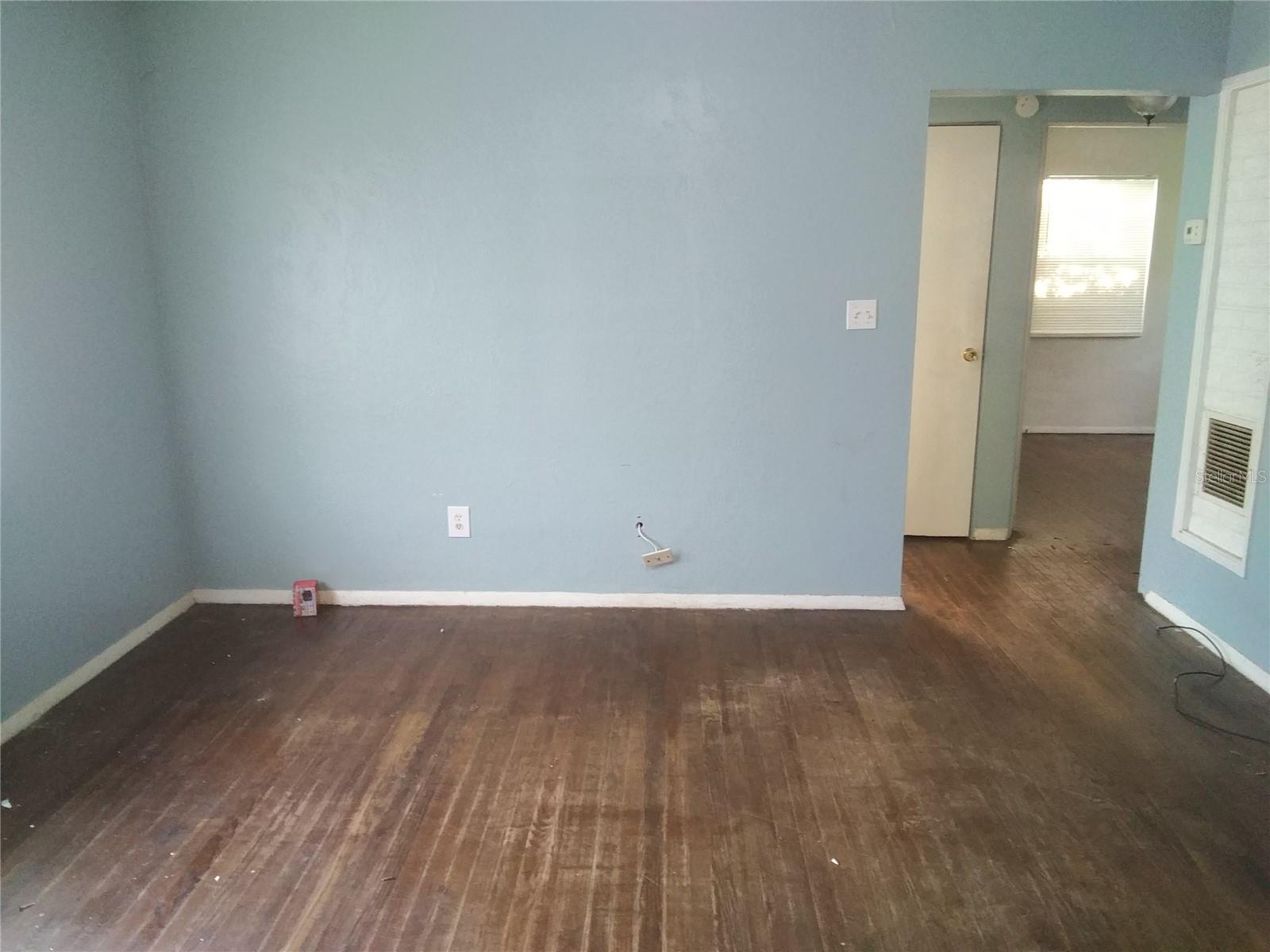 Image 2 of 18 For 3934 40th Avenue N