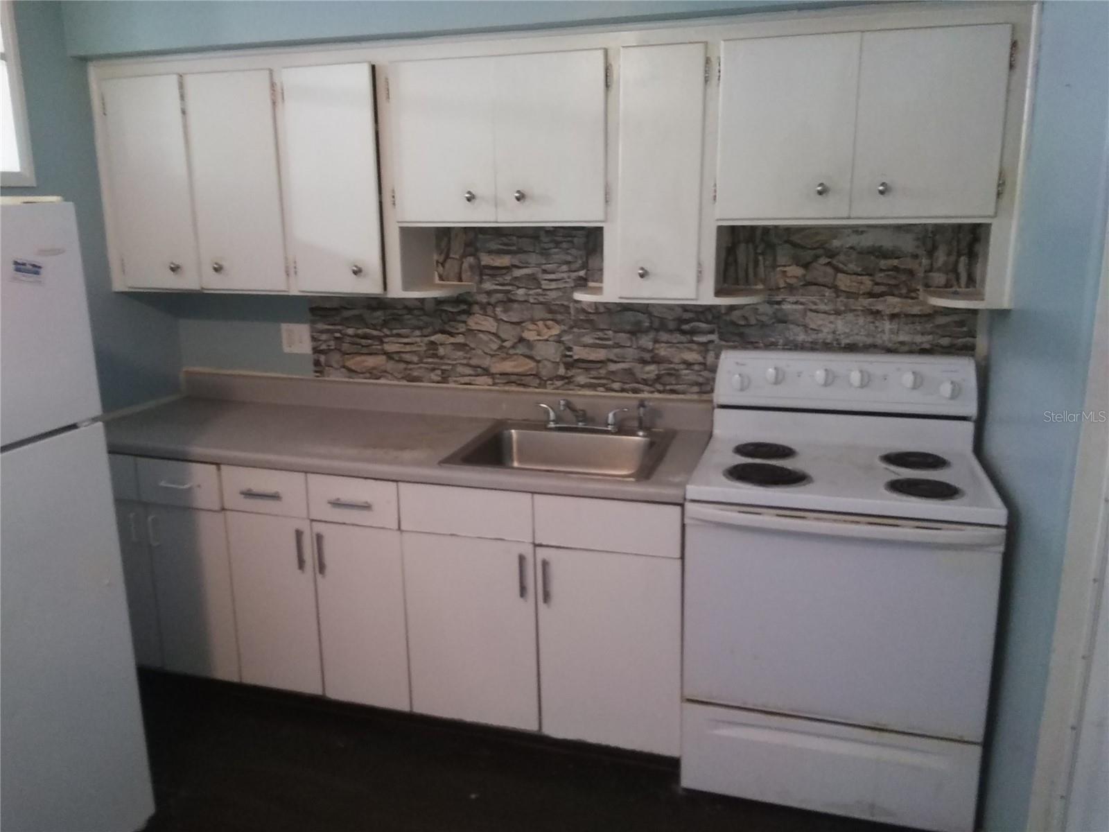 Image 6 of 18 For 3934 40th Avenue N