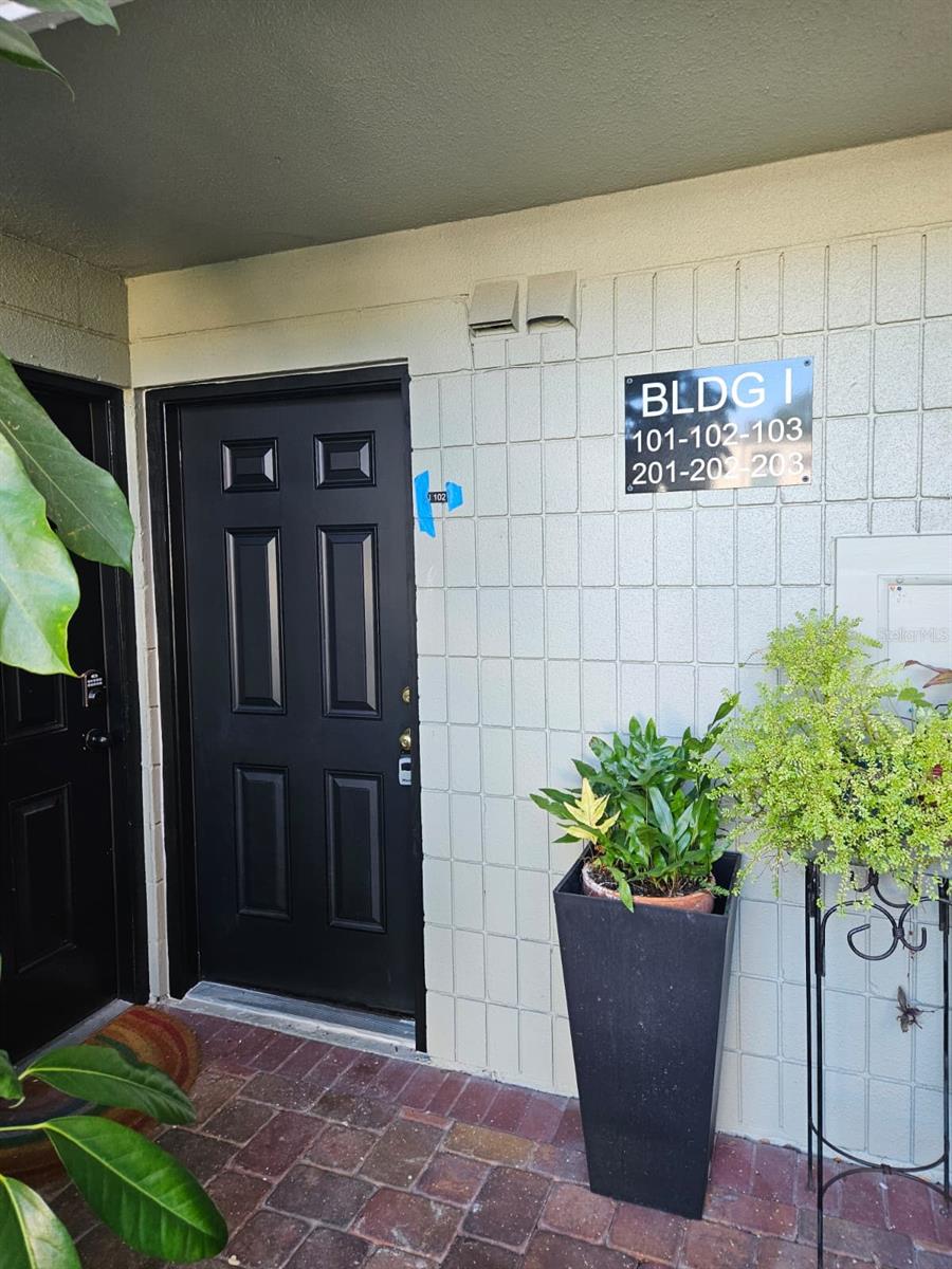 Image 2 of 14 For 2424 Tampa Bay Boulevard I102