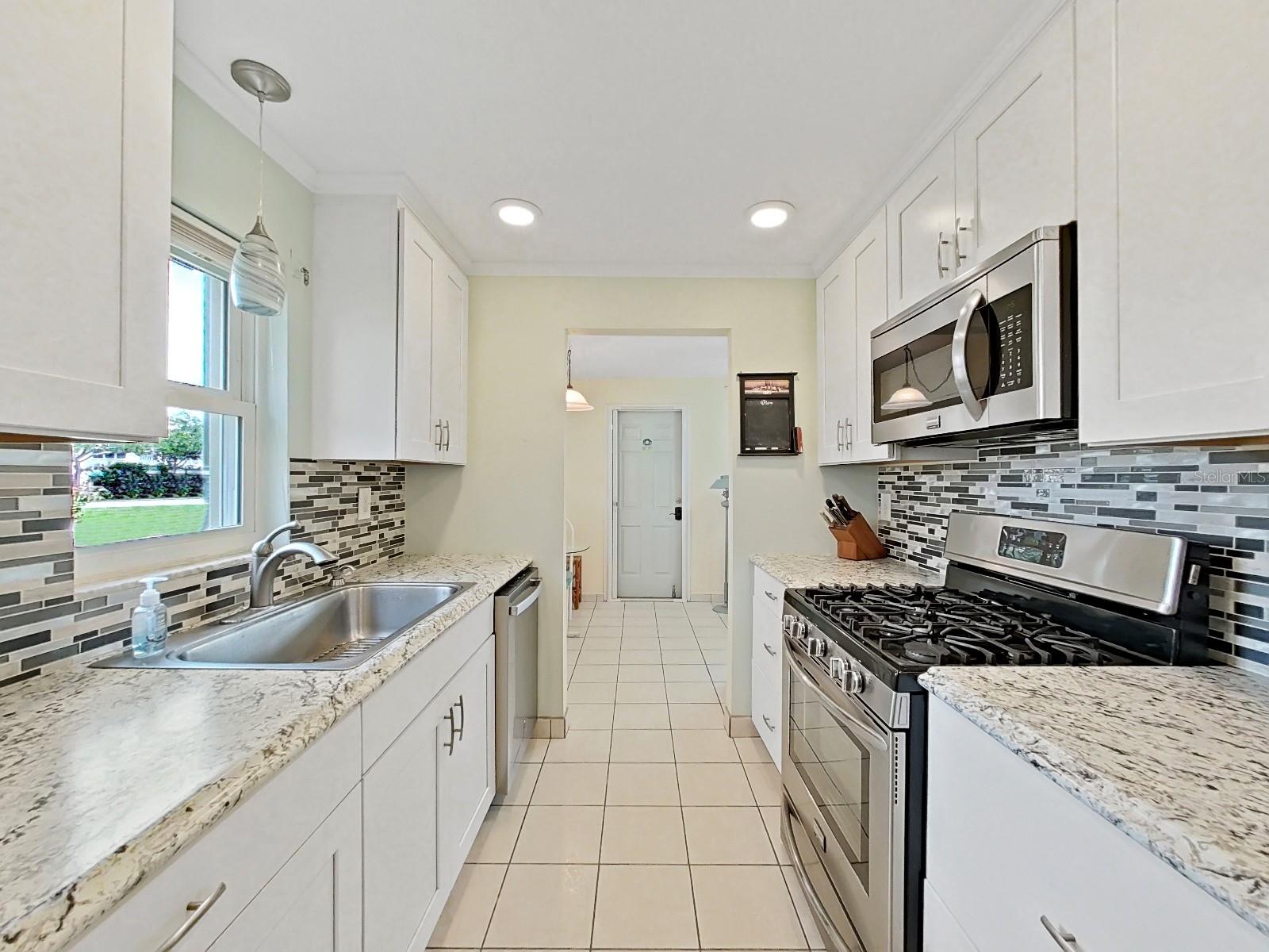 Image 9 of 22 For 10038 62nd Terrace N 8
