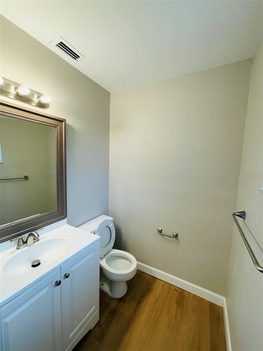 Image 10 of 17 For 511 Duchess Court 3