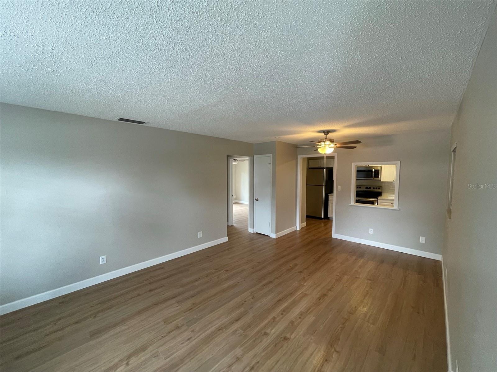 Image 2 of 17 For 511 Duchess Court 3