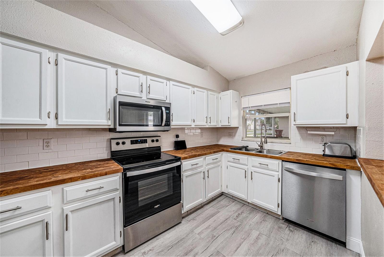 Image 6 of 30 For 4601 Copper Lane