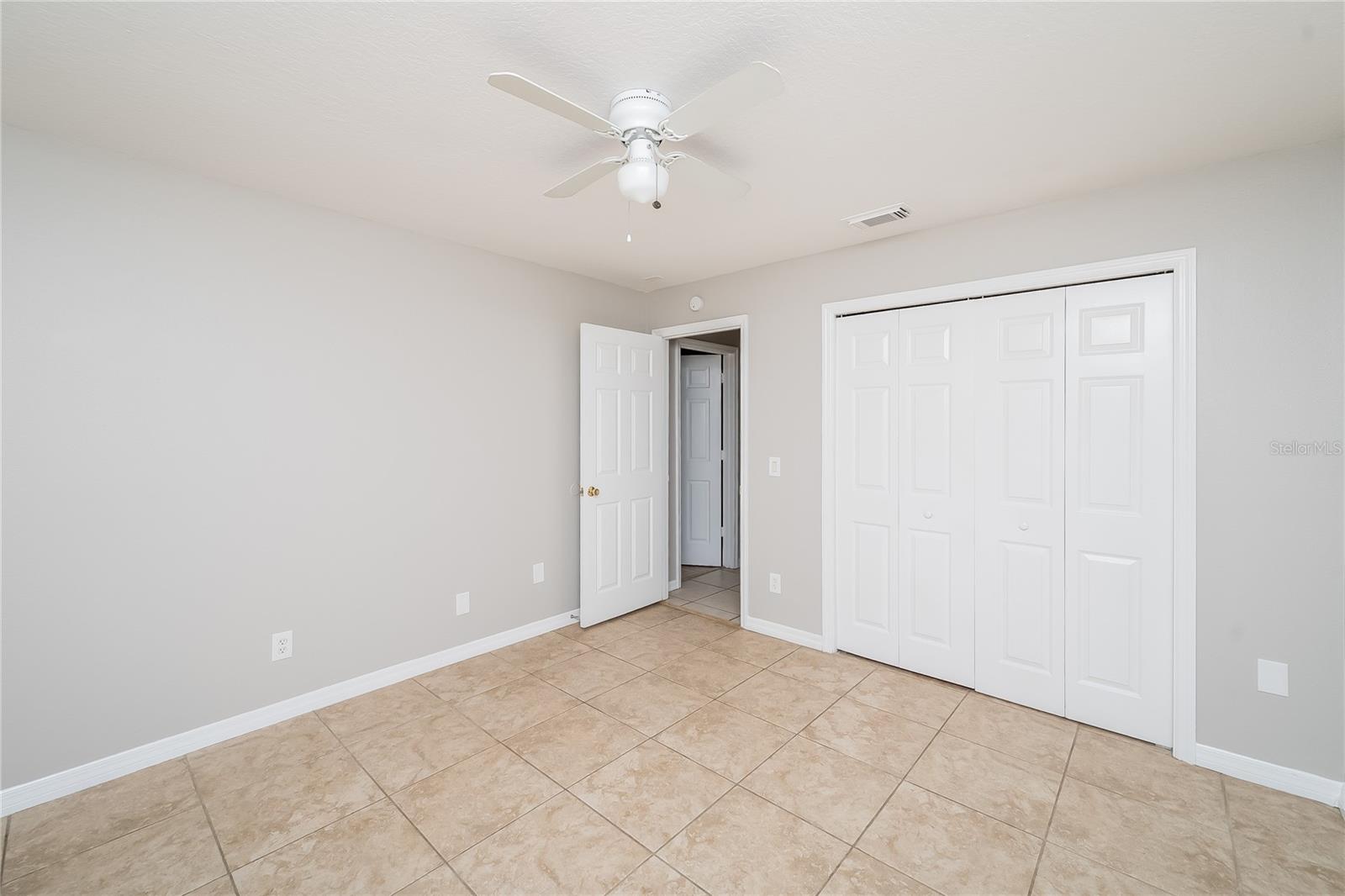 Image 11 of 16 For 828 Trina Lane