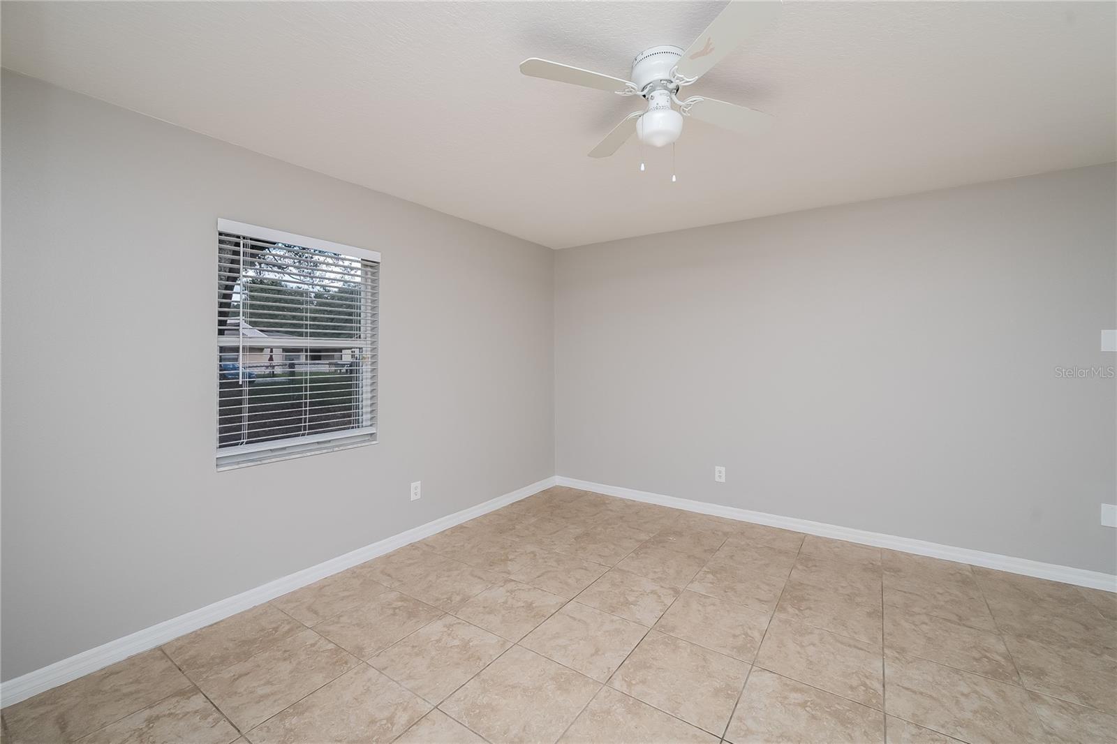 Image 13 of 16 For 828 Trina Lane