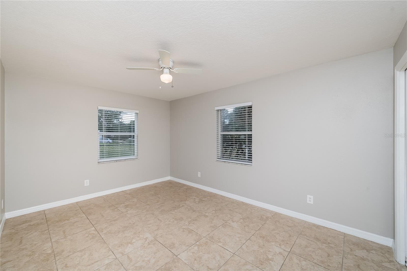 Image 7 of 16 For 828 Trina Lane
