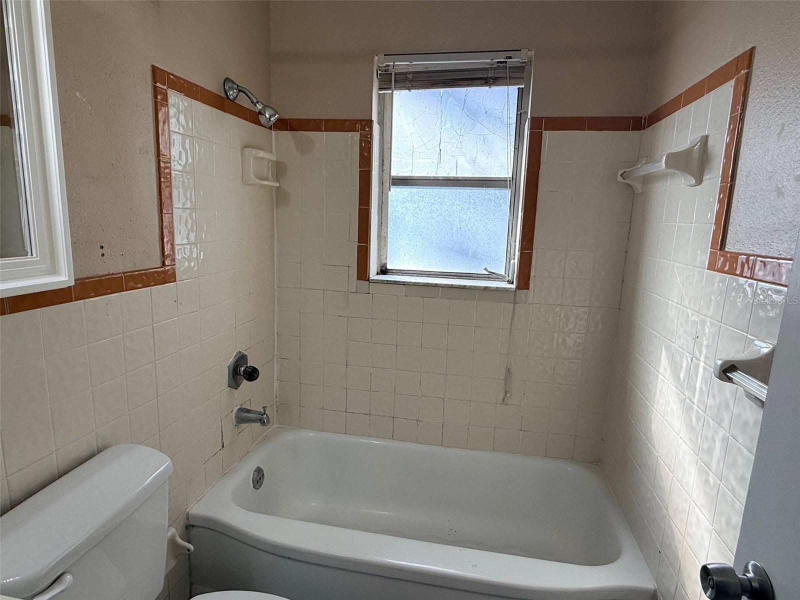 Image 12 of 22 For 2624 48th Avenue N