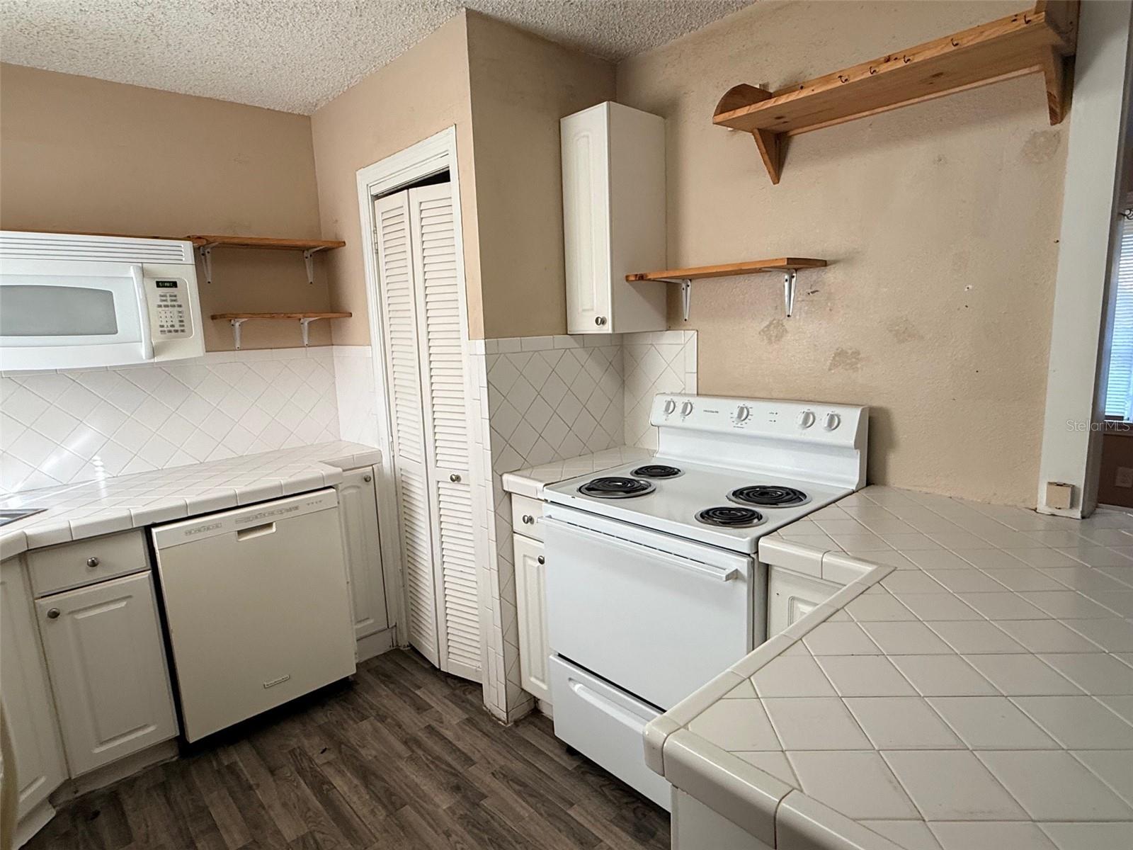 Image 6 of 22 For 2624 48th Avenue N