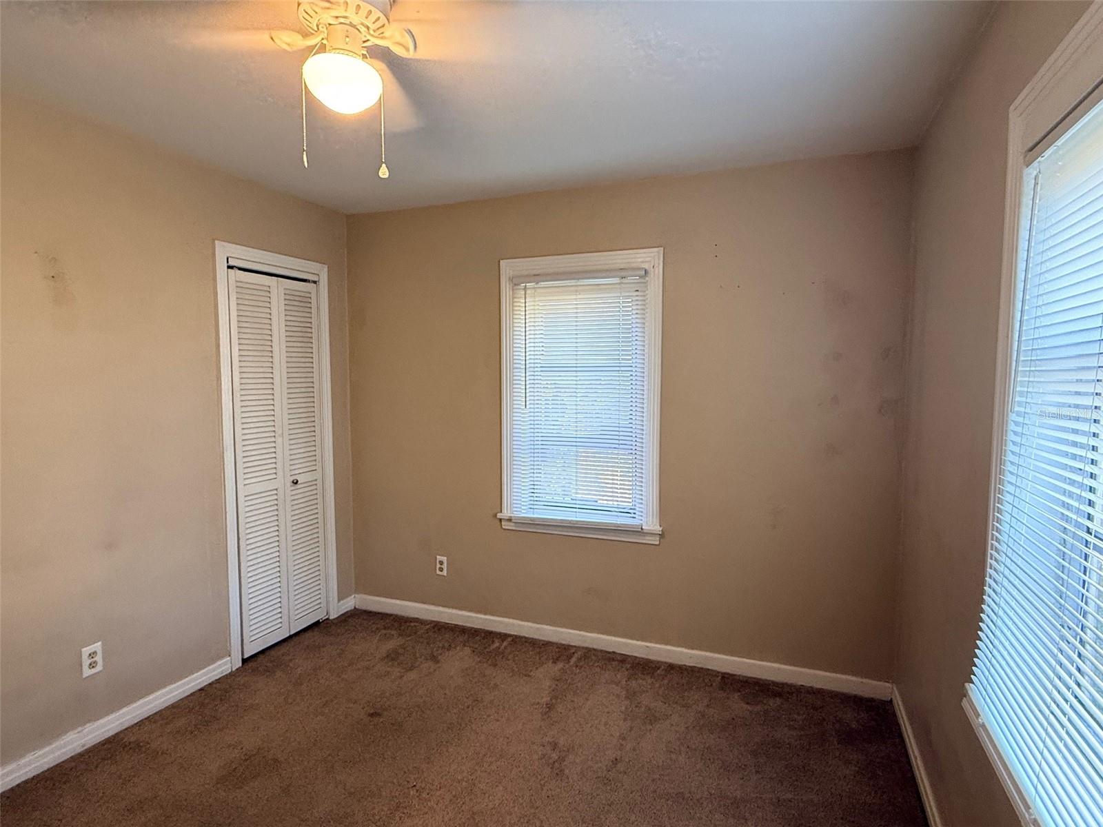 Image 9 of 22 For 2624 48th Avenue N