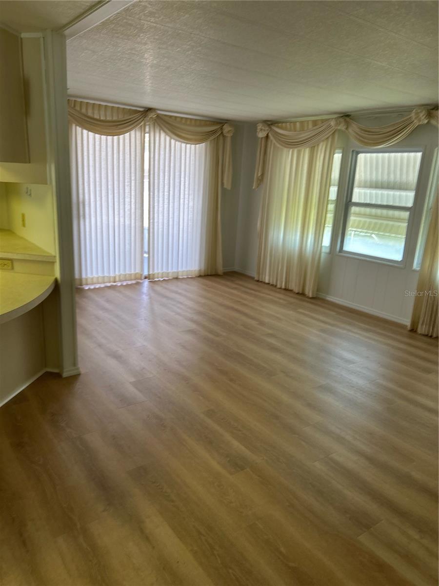 Image 12 of 26 For 727 Sugar Palm Street