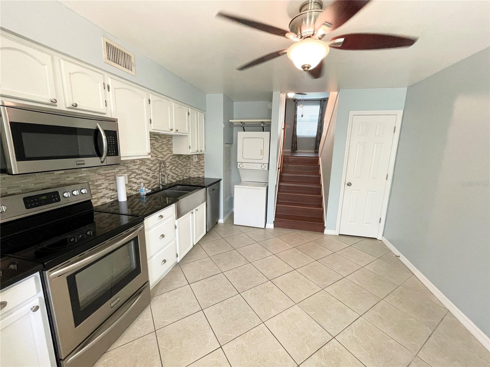 Image 5 of 24 For 4226 La Dega Court