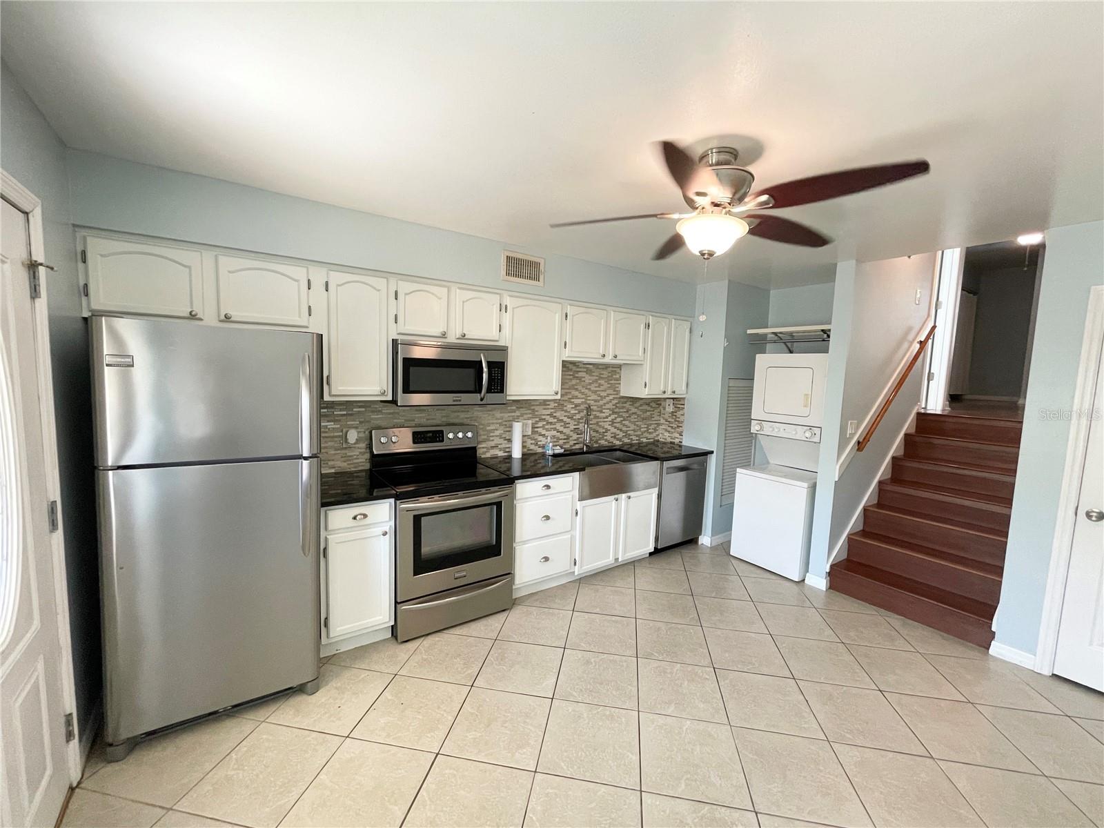 Image 6 of 24 For 4226 La Dega Court