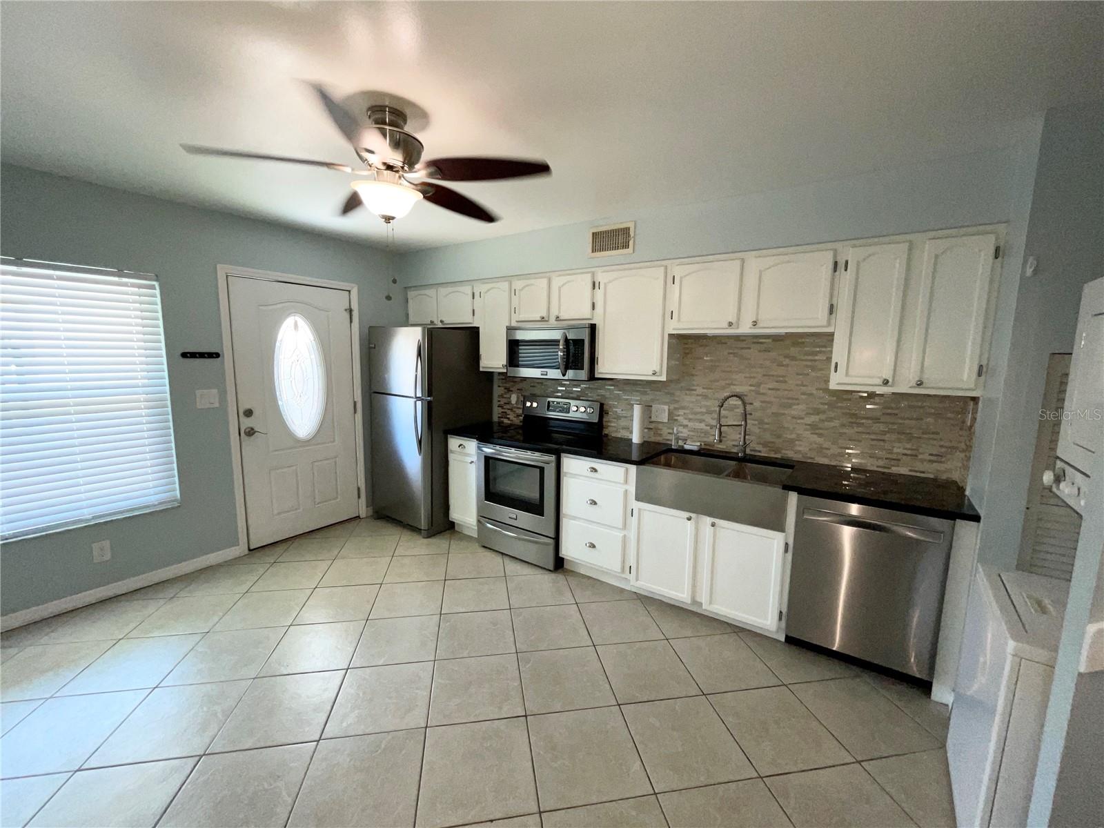 Image 7 of 24 For 4226 La Dega Court