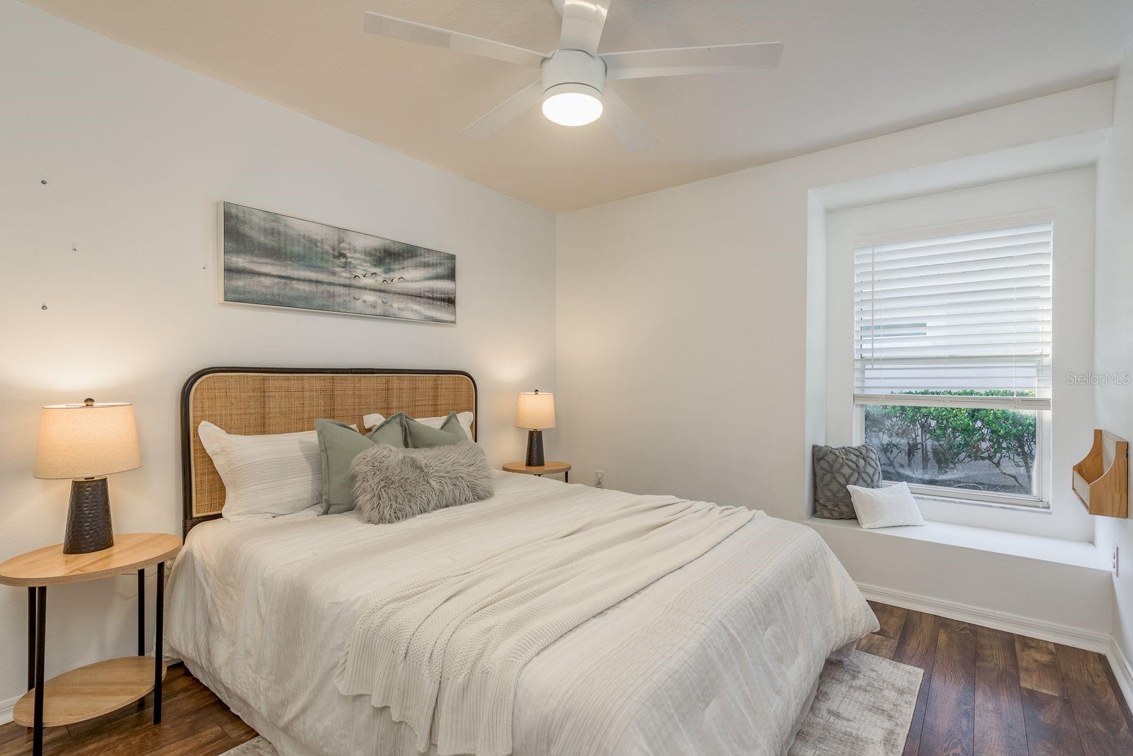 Listing photo id 18 for 12425 Seabrook Drive