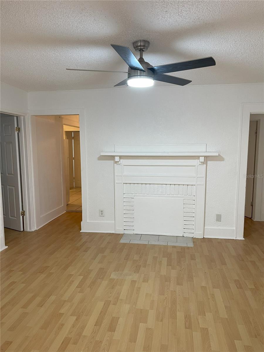Image 3 of 25 For 835 Newton Avenue S