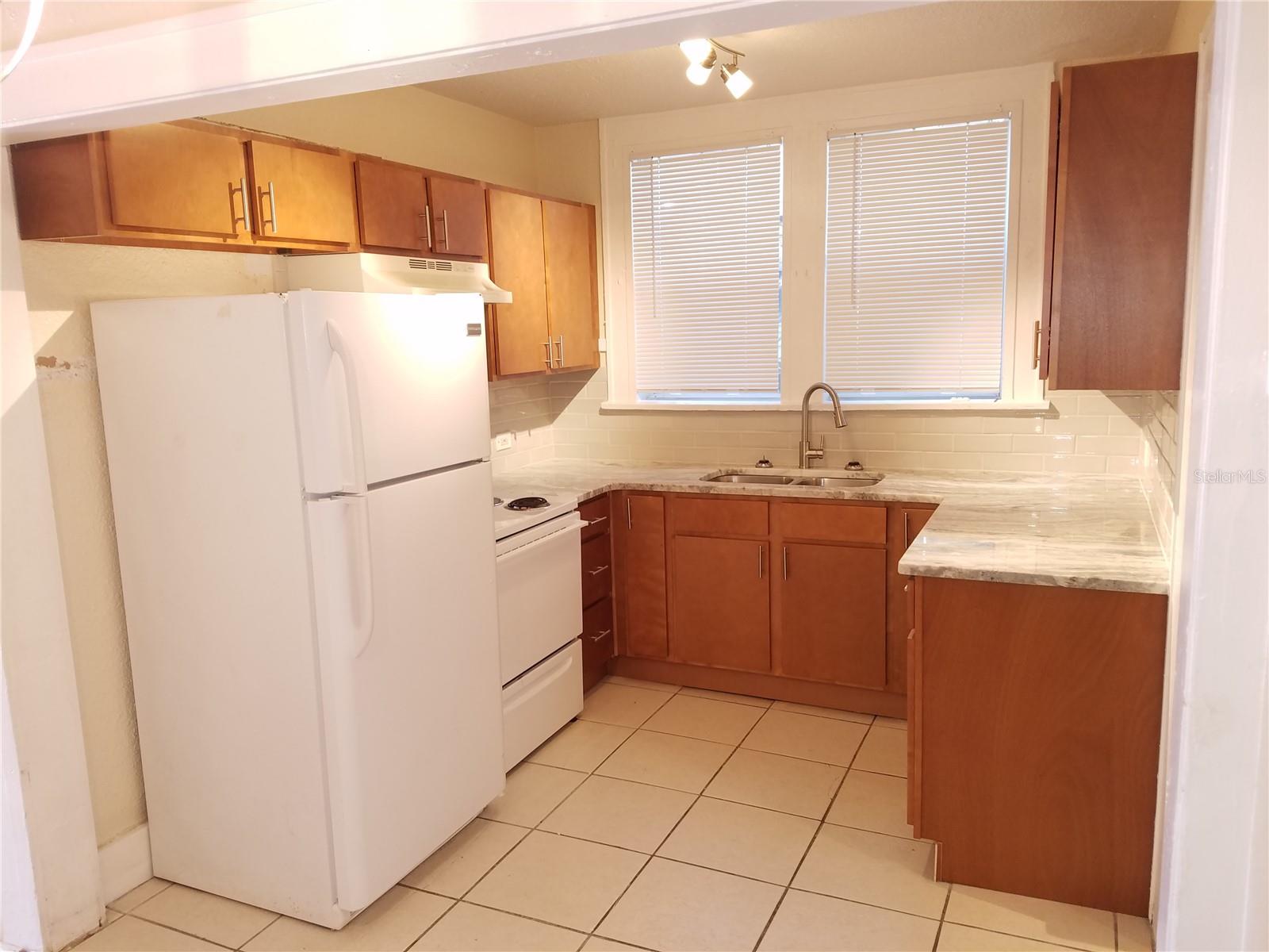 Image 7 of 25 For 835 Newton Avenue S