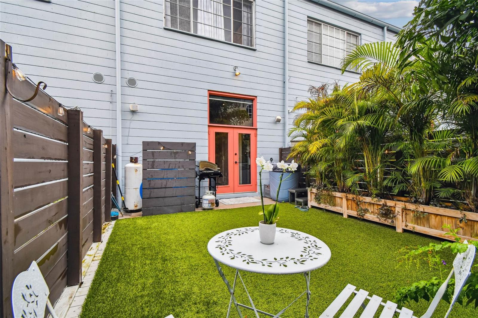 Image 6 of 35 For 2505 Azeele Street
