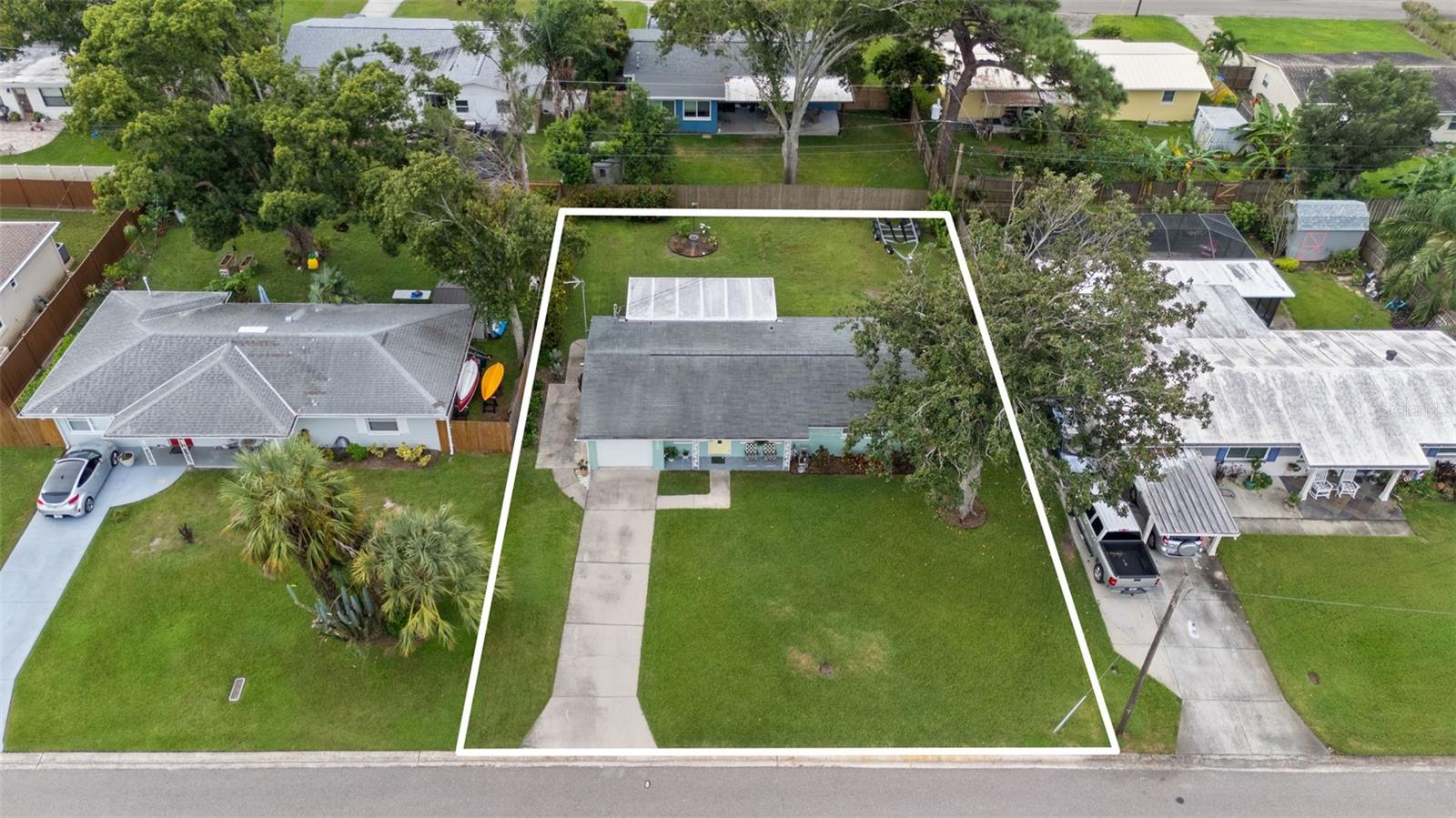 Image 21 of 25 For 5240 16th Avenue N