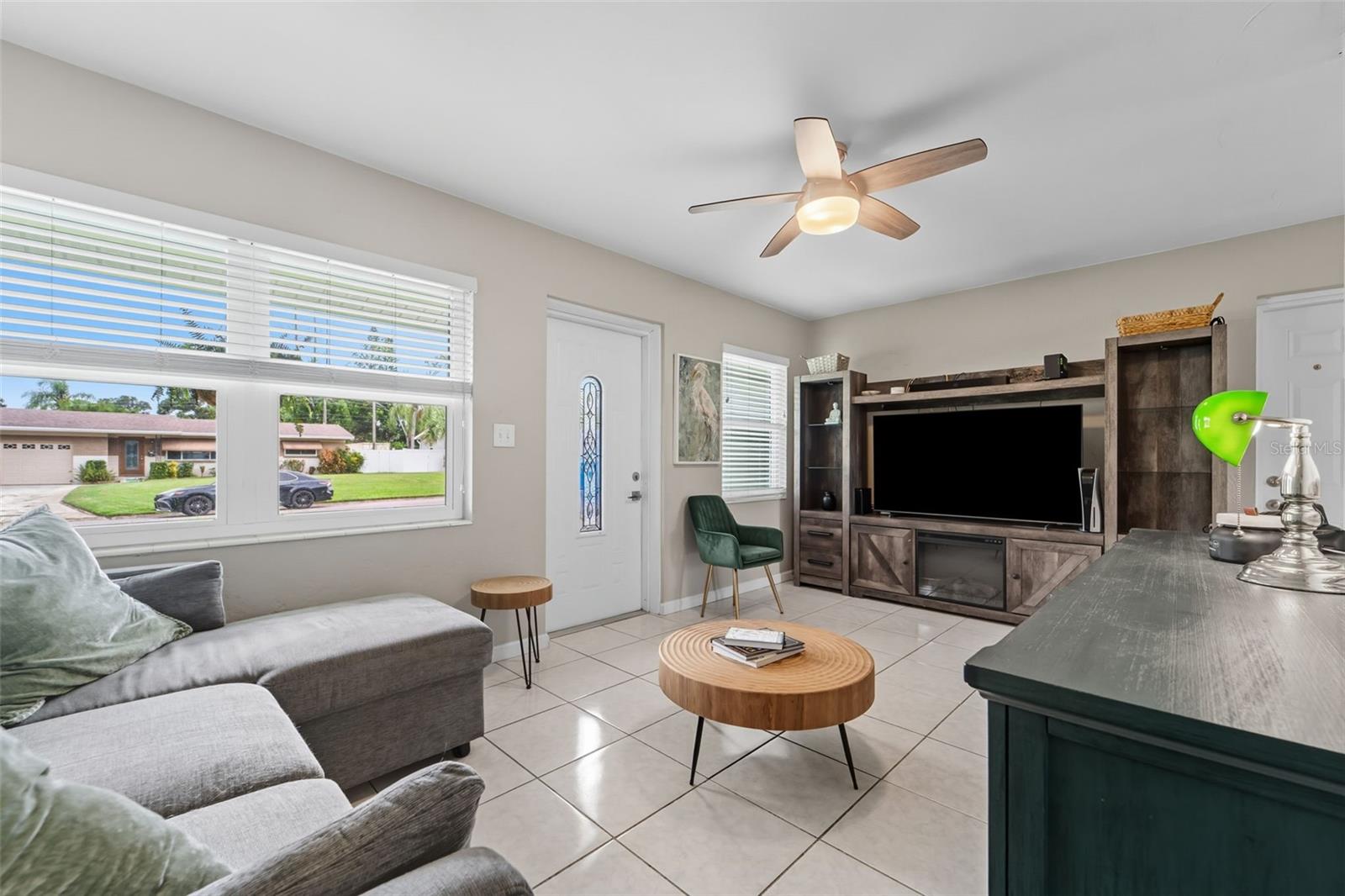 Image 4 of 25 For 5240 16th Avenue N
