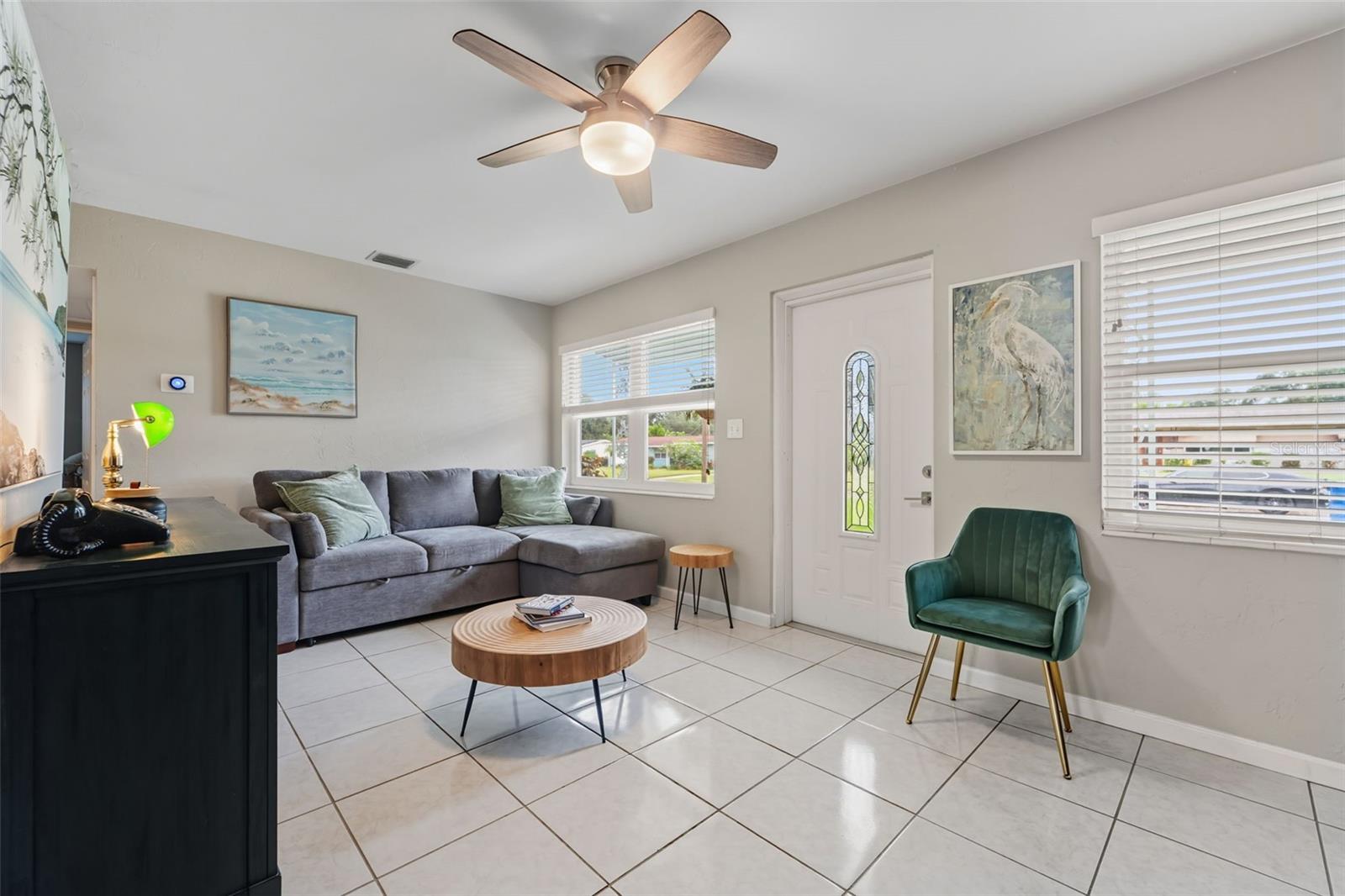 Image 5 of 25 For 5240 16th Avenue N