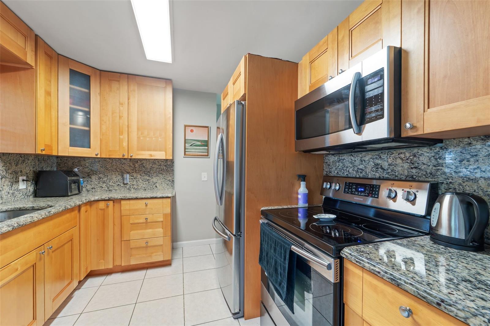 Image 7 of 25 For 5240 16th Avenue N
