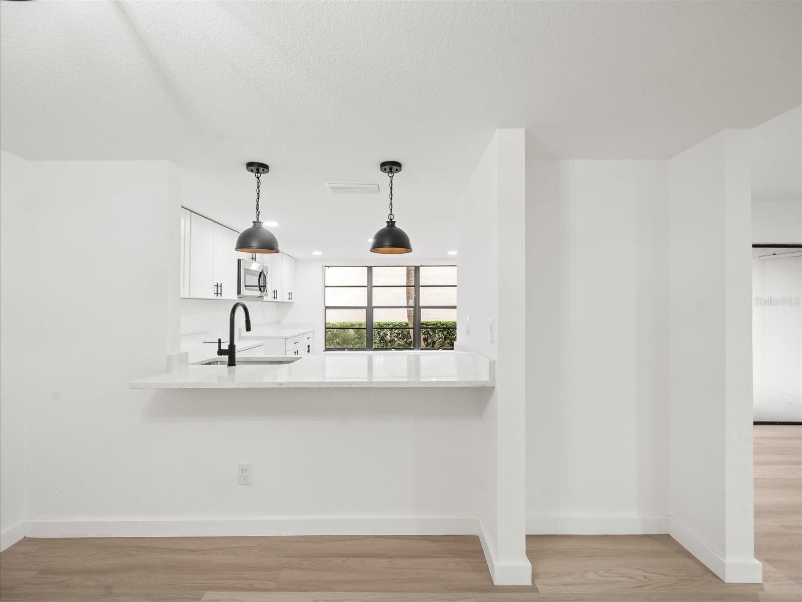 Image 5 of 23 For 7877 Niagara Avenue 1802