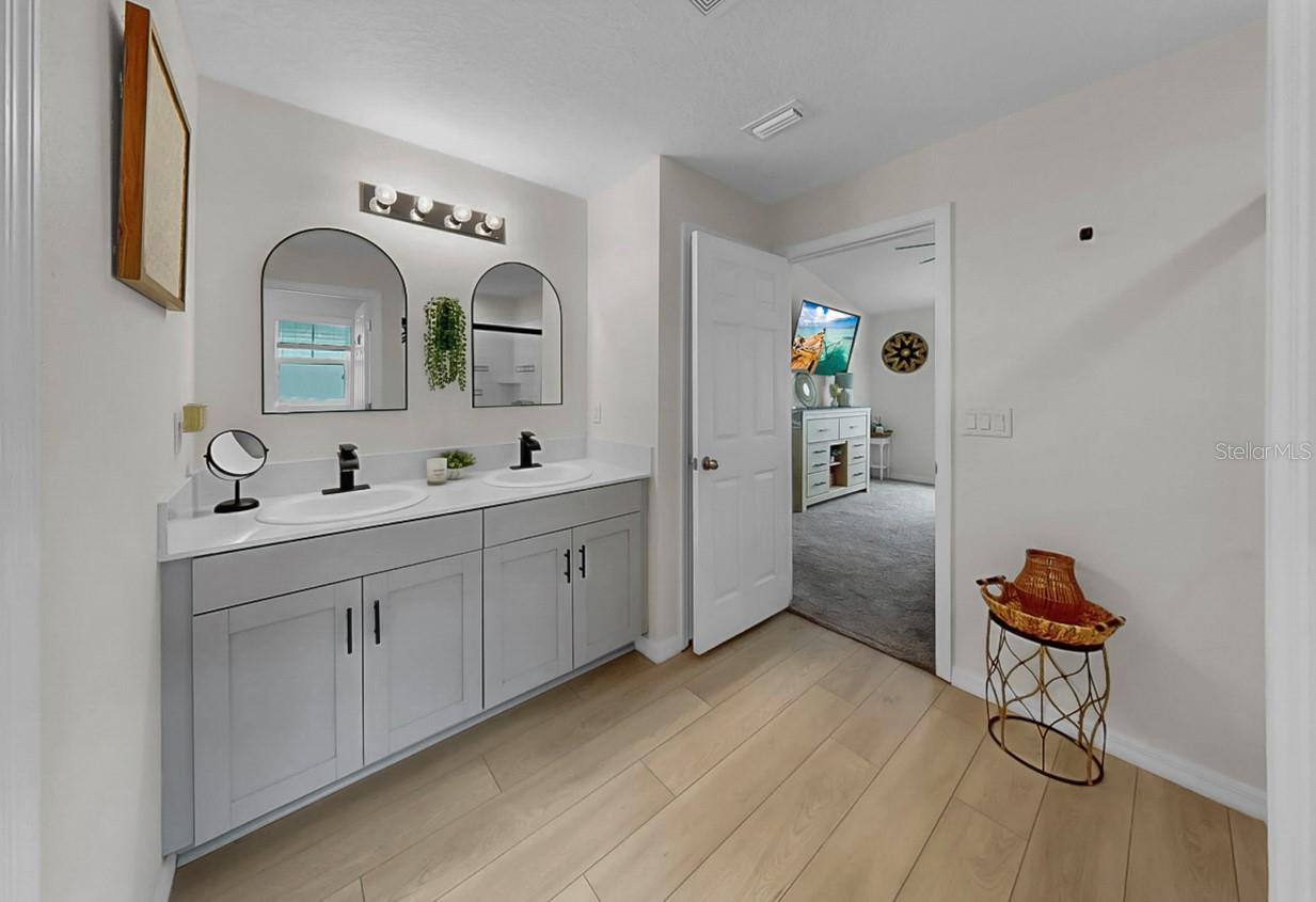 Image 21 of 32 For 12628 Tannencrest Drive