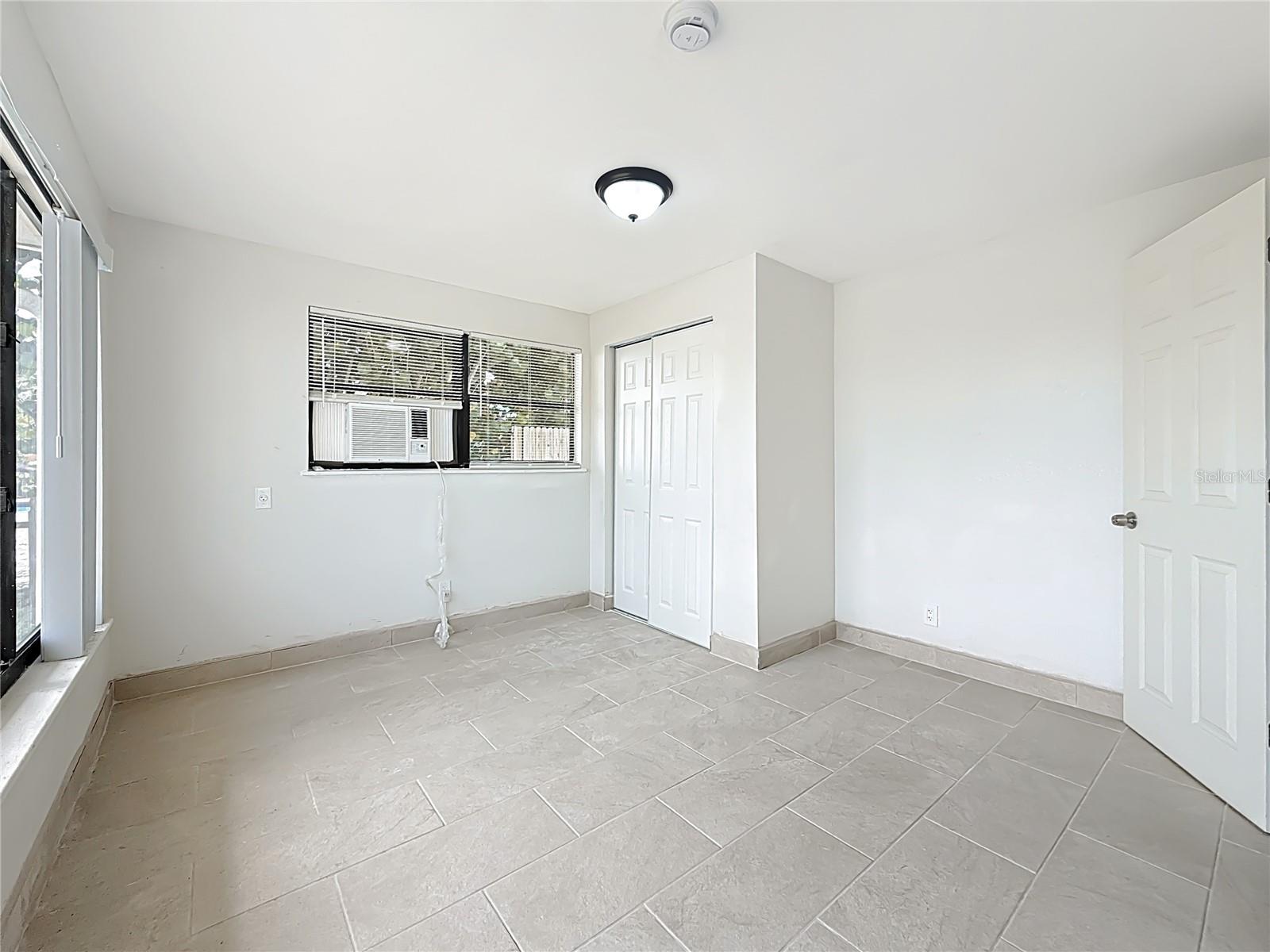 Image 19 of 49 For 497 Normandy Road 1