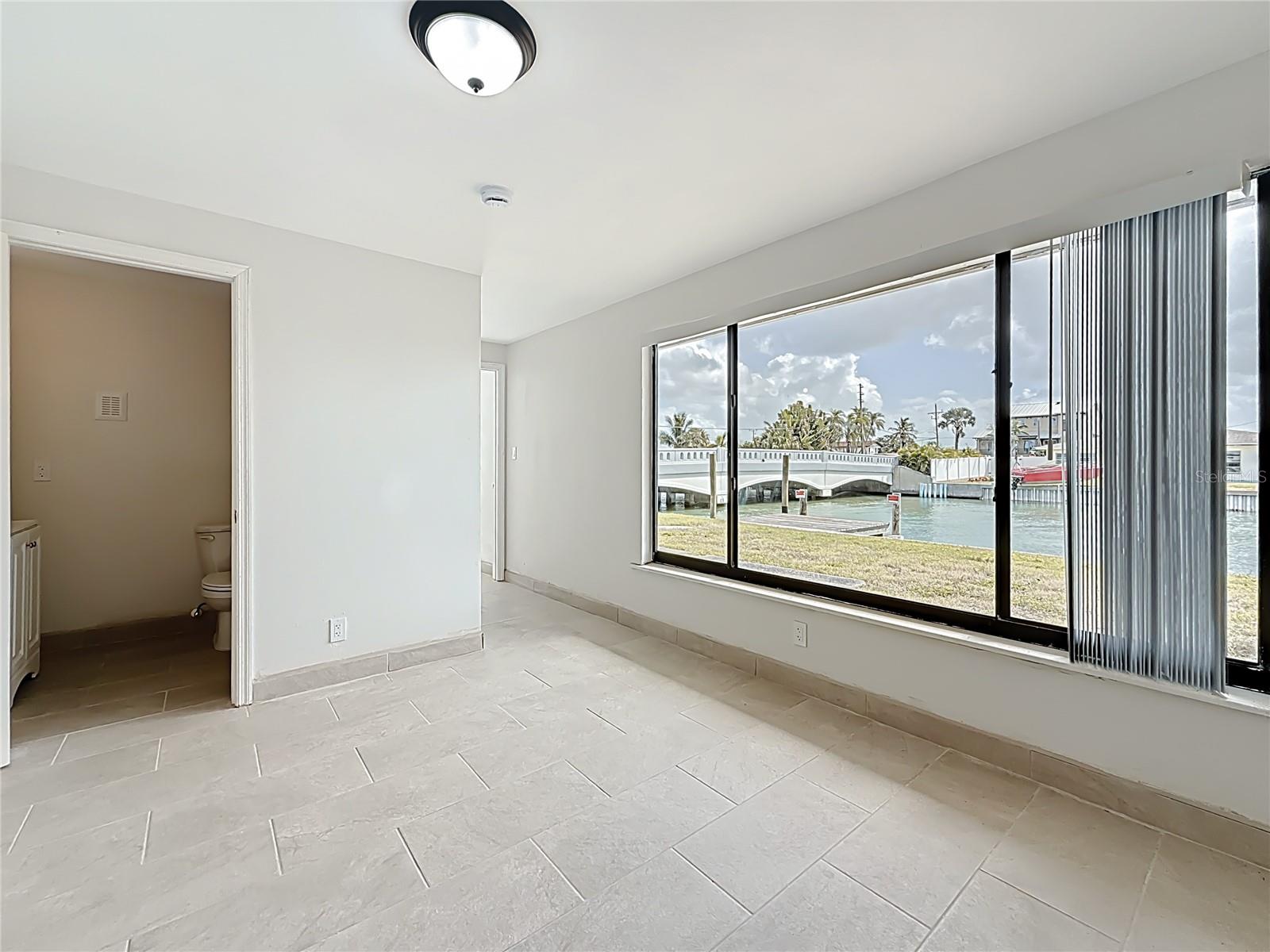 Image 21 of 49 For 497 Normandy Road 1