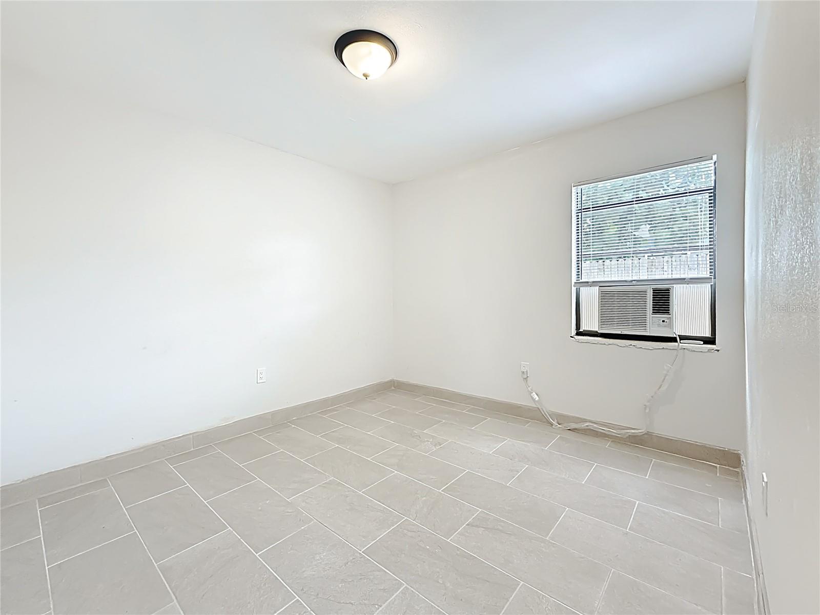 Image 30 of 49 For 497 Normandy Road 1