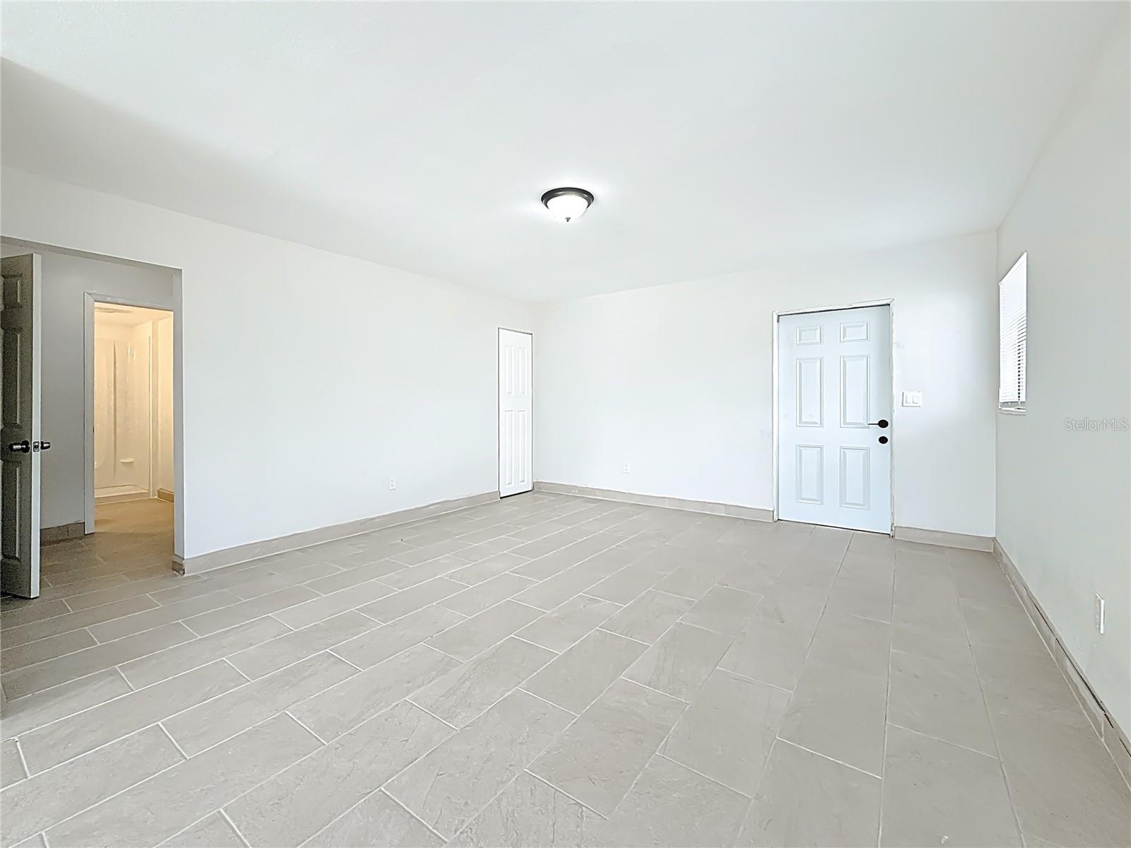 Image 4 of 49 For 497 Normandy Road 1