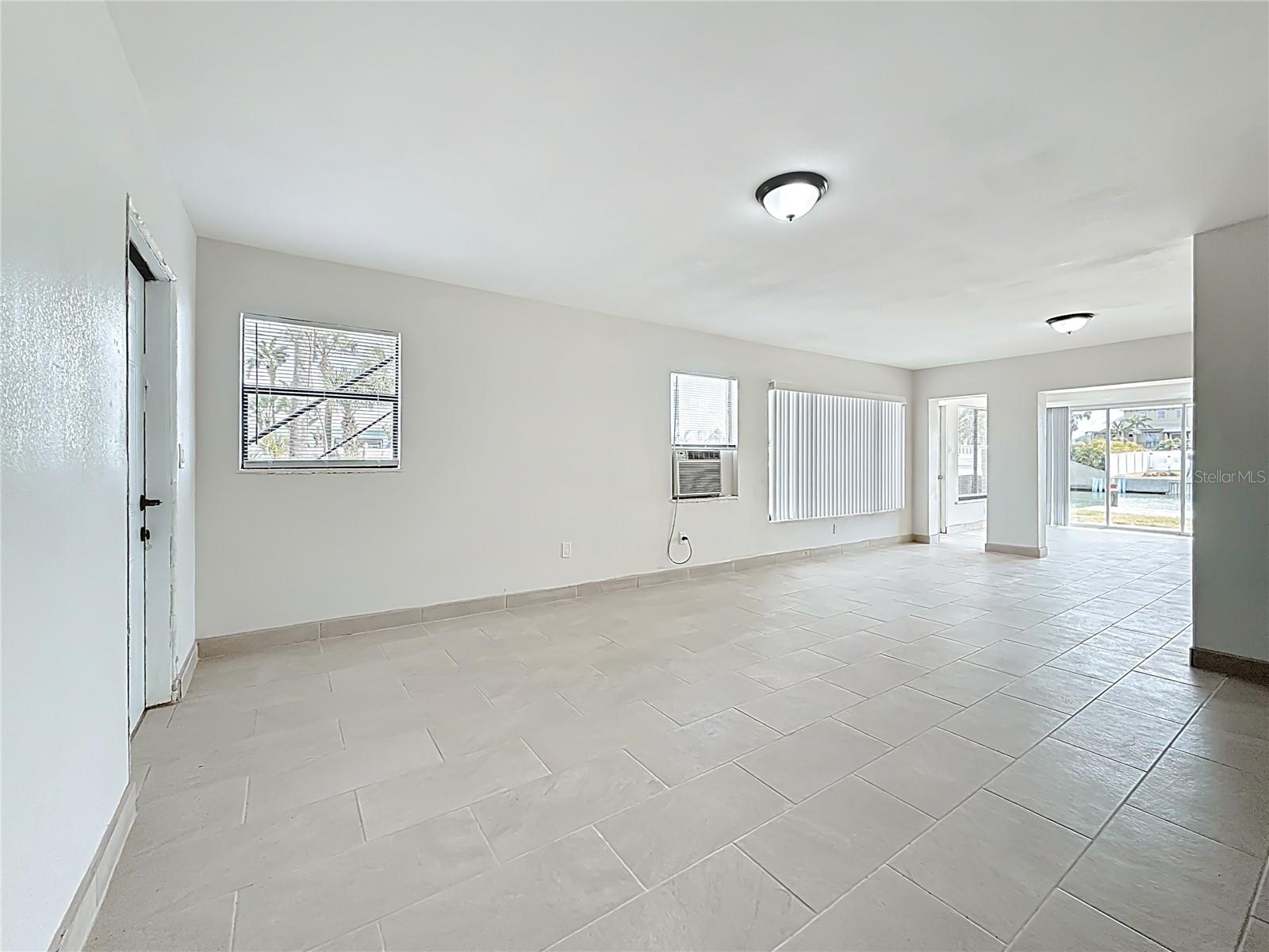 Image 6 of 49 For 497 Normandy Road 1