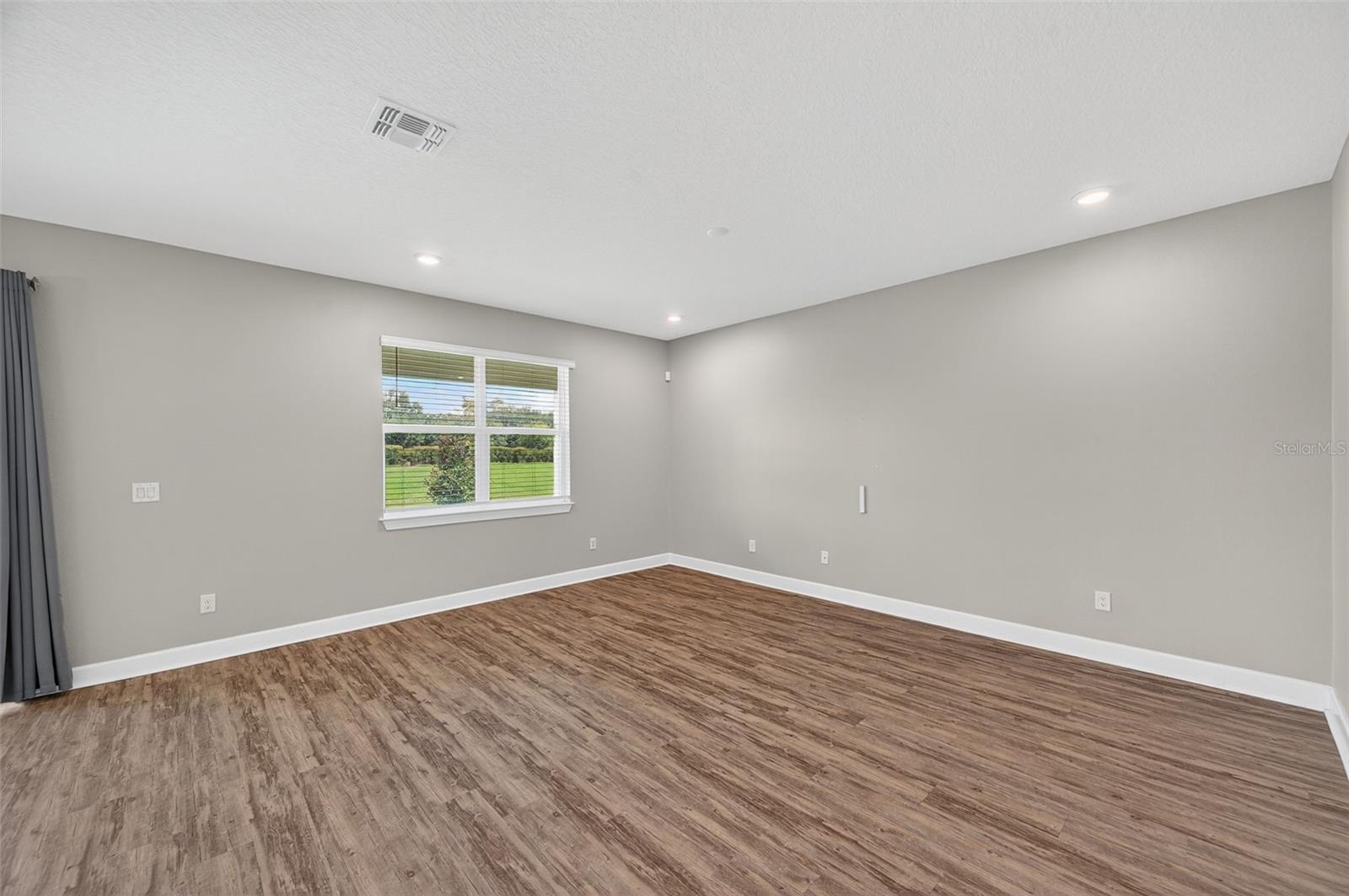 Image 22 of 74 For 34480 Wynthorne Place