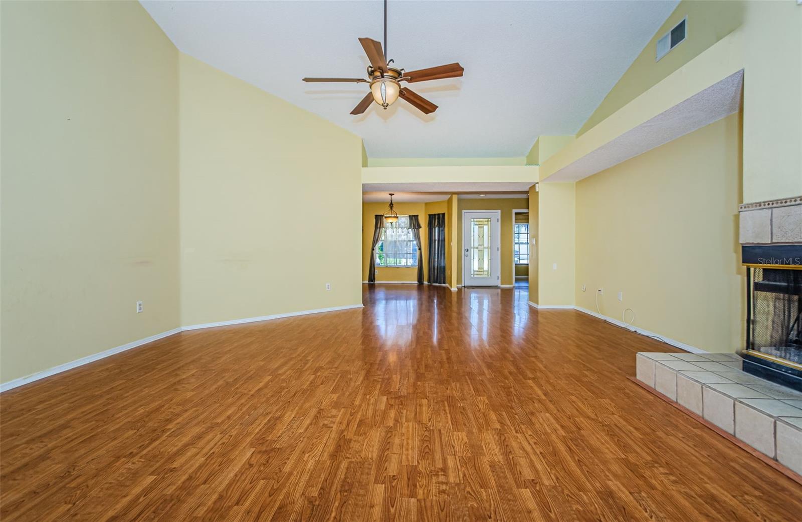 Listing photo id 8 for 9613 Cypress Brook Road