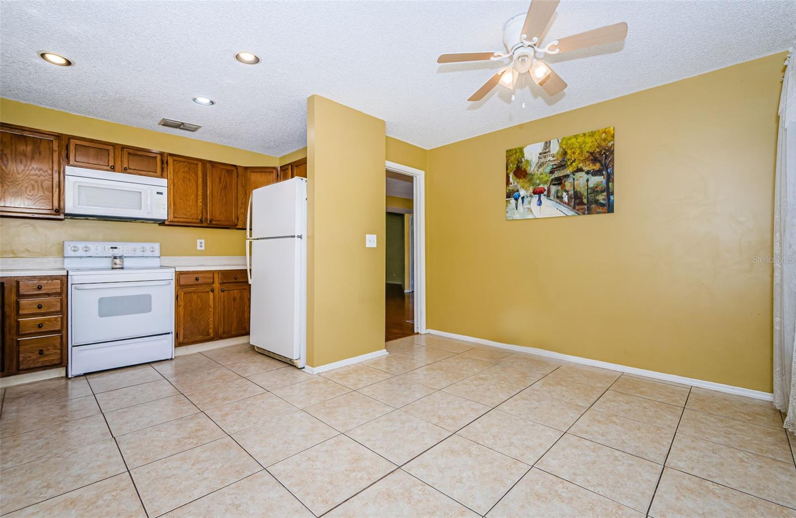 Listing photo id 12 for 9613 Cypress Brook Road