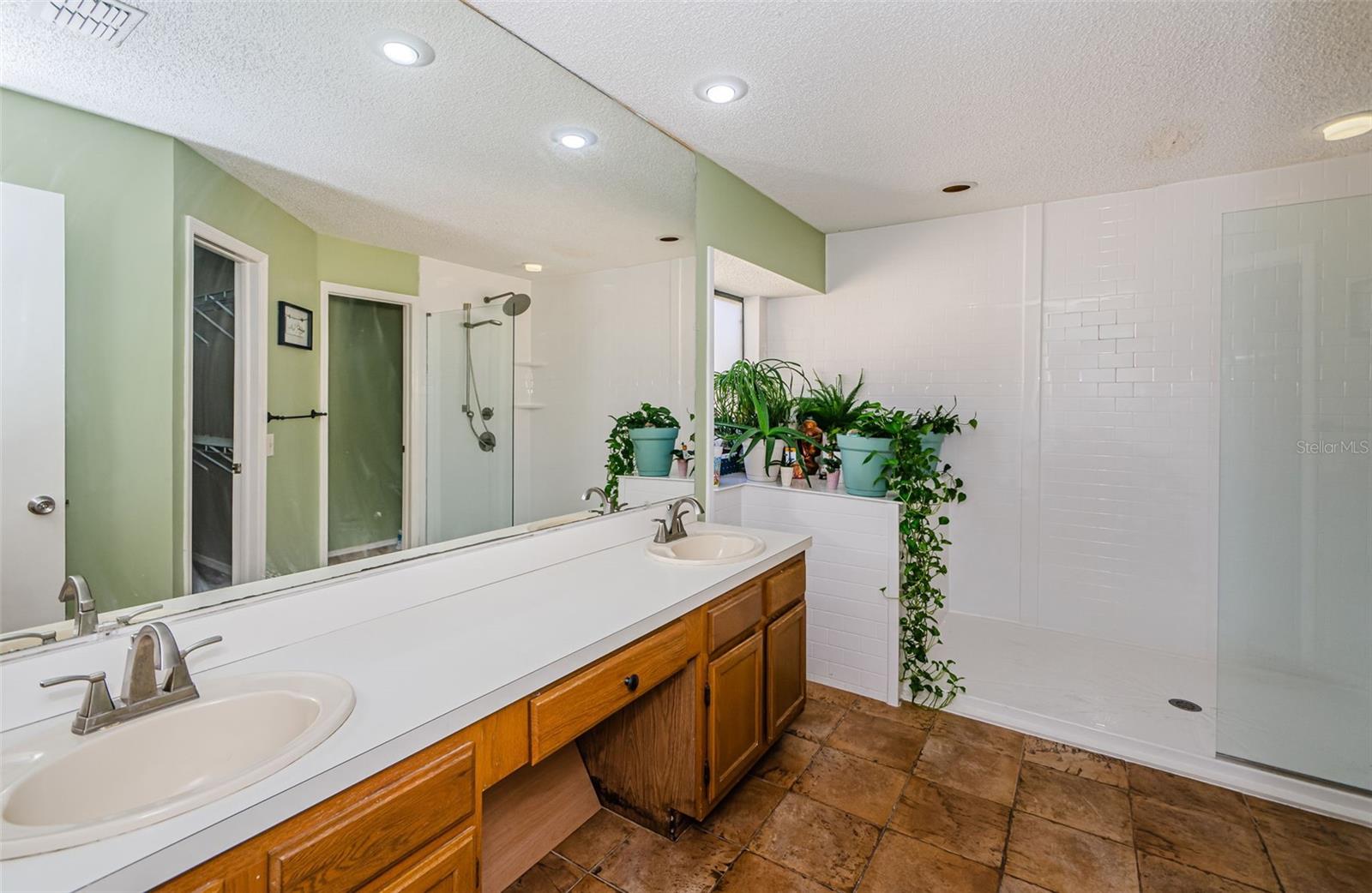 Listing photo id 22 for 9613 Cypress Brook Road