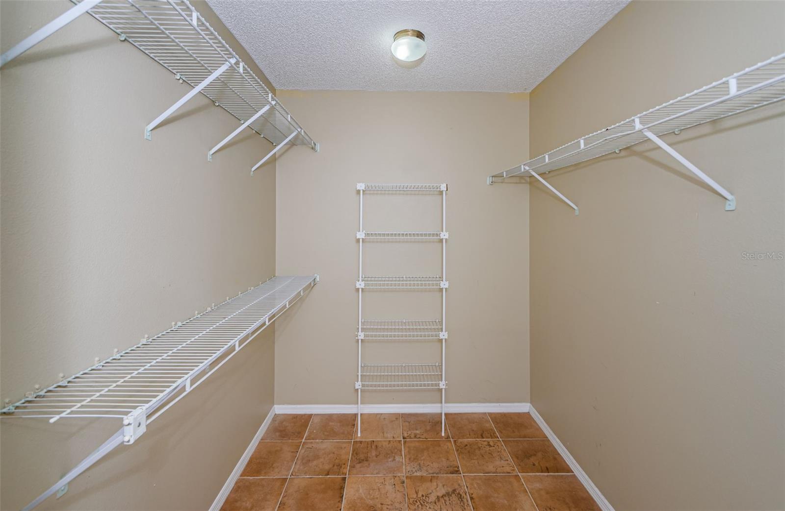 Listing photo id 23 for 9613 Cypress Brook Road