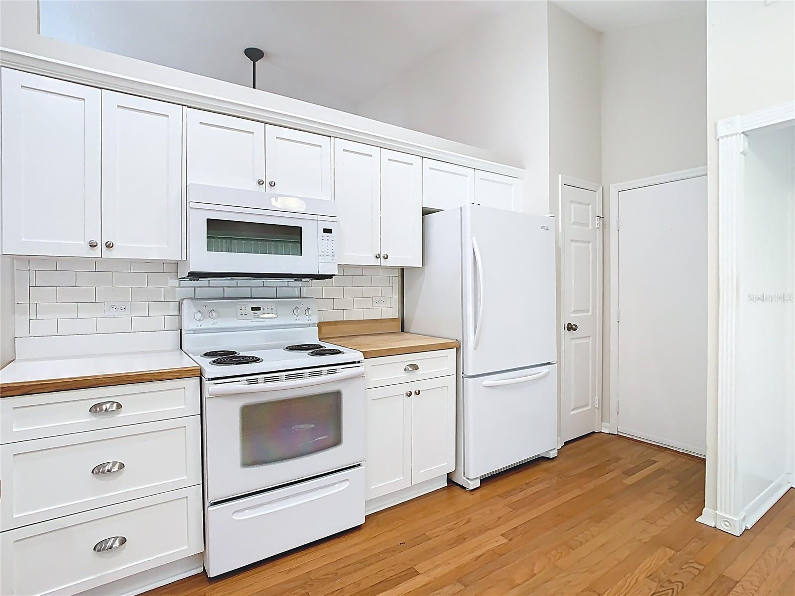 Image 11 of 57 For 28534 Fairweather Drive