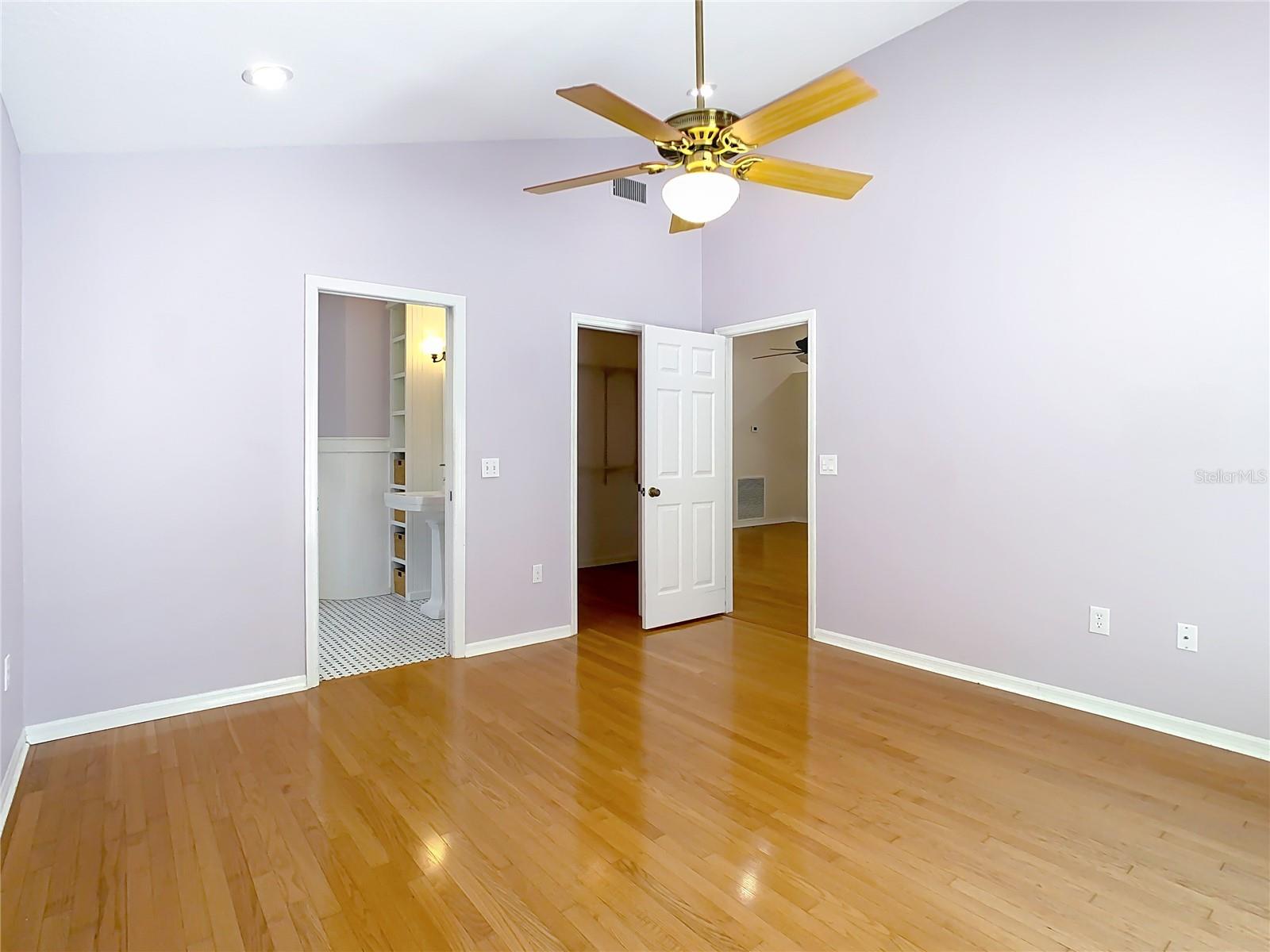 Image 31 of 57 For 28534 Fairweather Drive