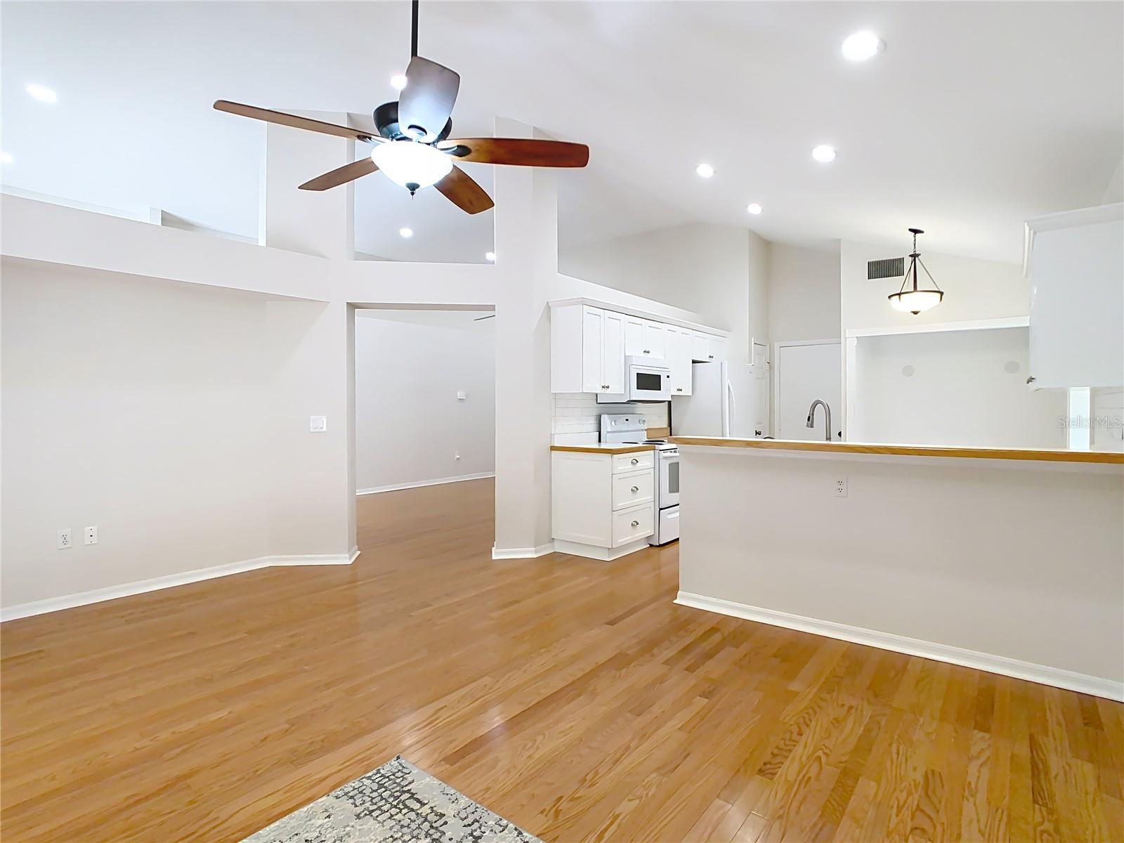 Image 5 of 57 For 28534 Fairweather Drive