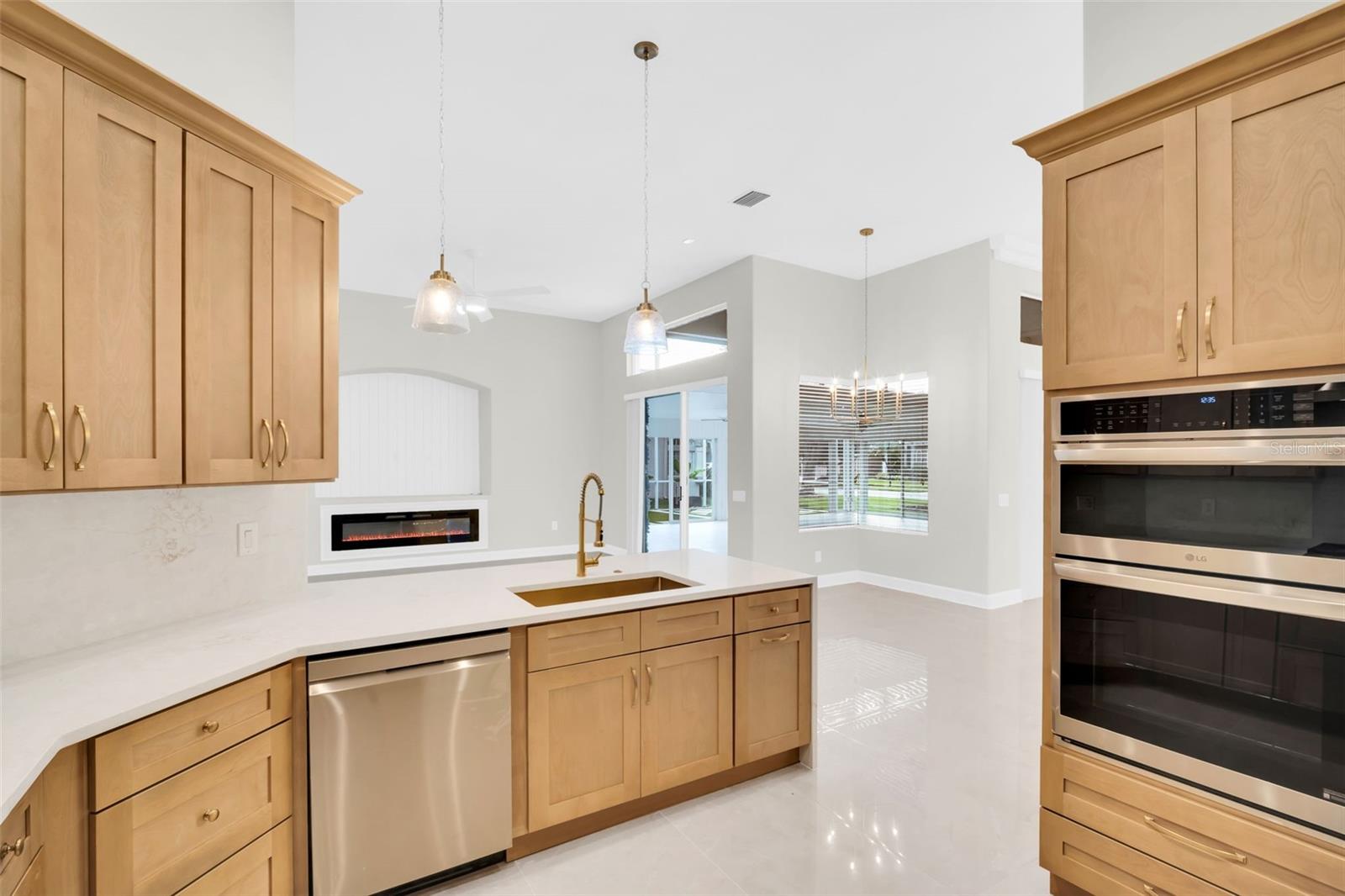 Image 15 of 64 For 16315 Sambourne Lane