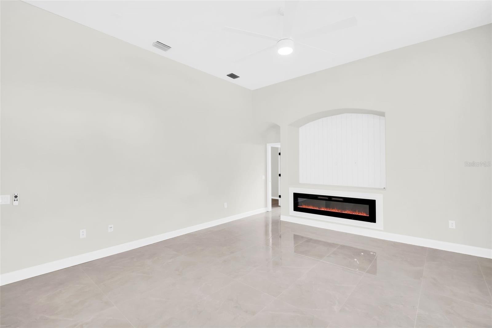 Image 17 of 64 For 16315 Sambourne Lane
