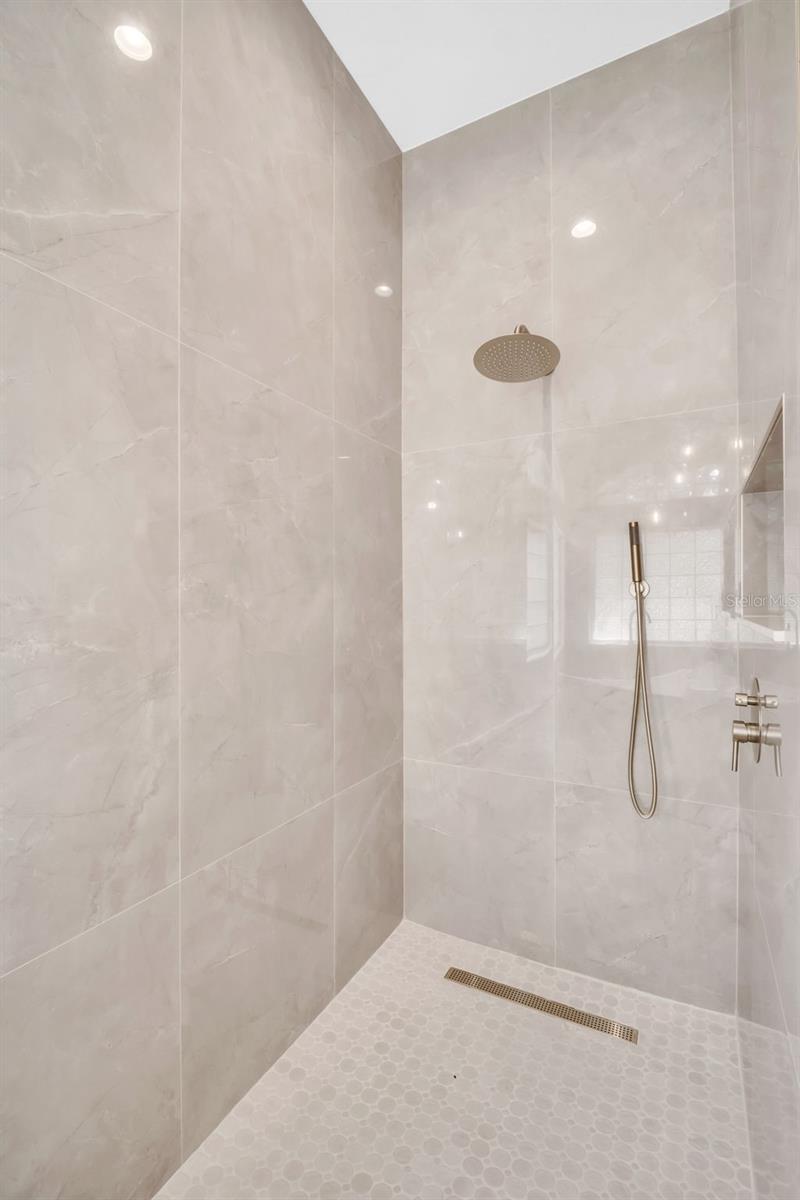 Image 32 of 64 For 16315 Sambourne Lane