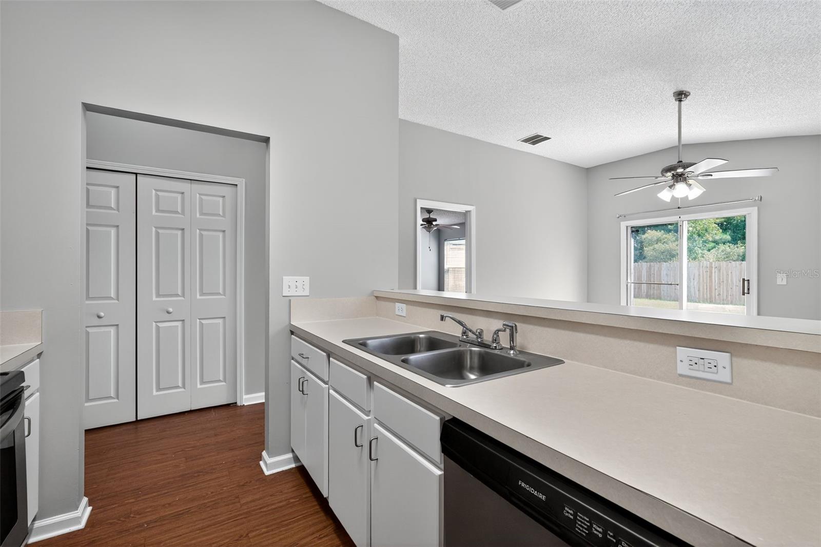 Image 5 of 20 For 1823 Pineta Cove Drive