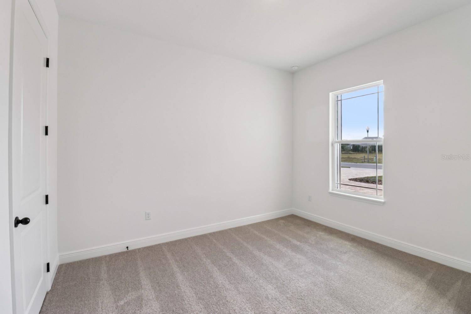 Image 31 of 39 For 422 Junonia Blvd