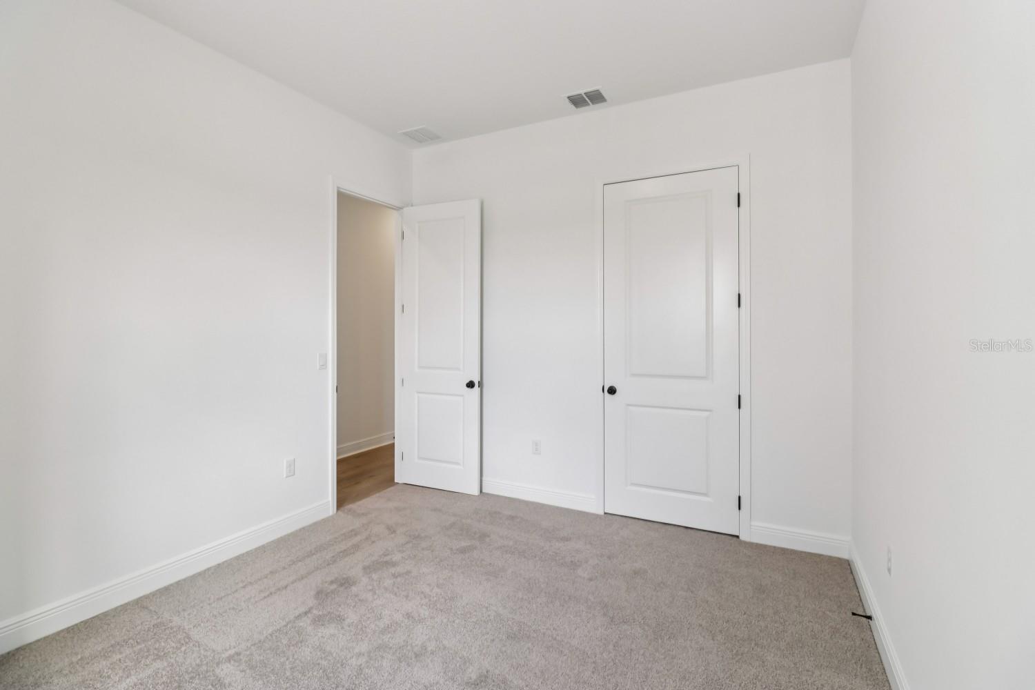 Image 32 of 39 For 422 Junonia Blvd