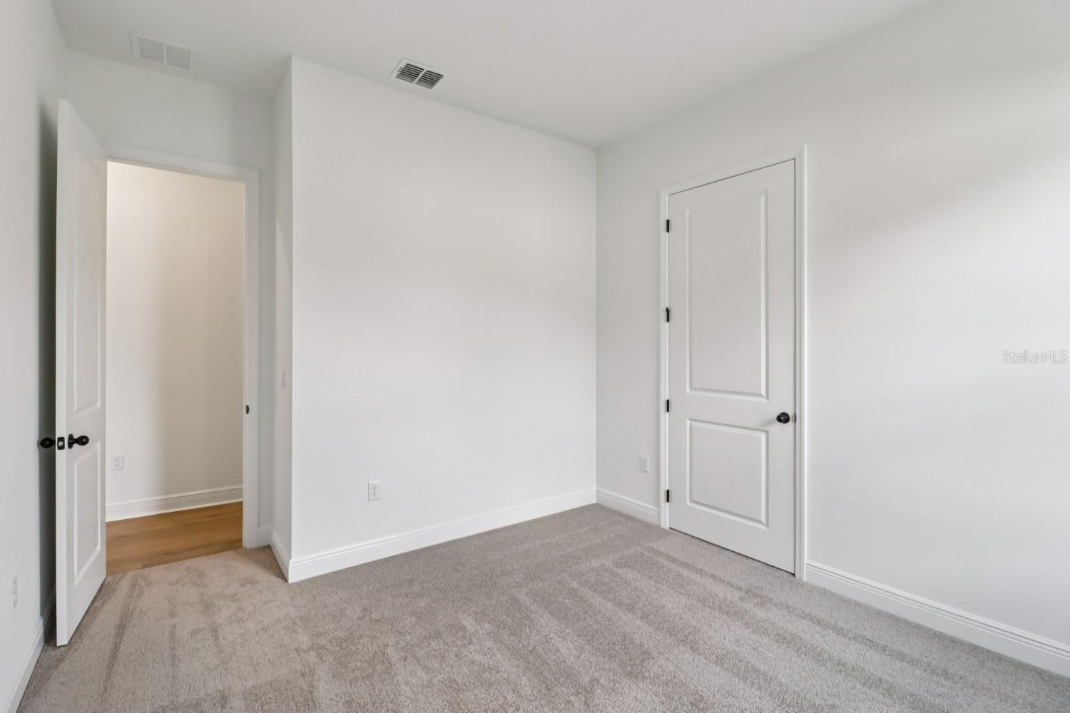 Image 34 of 39 For 422 Junonia Blvd