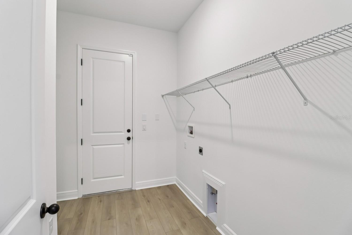 Image 35 of 39 For 422 Junonia Blvd