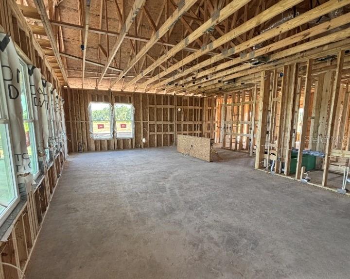 Image 9 of 25 For 422 Junonia Blvd